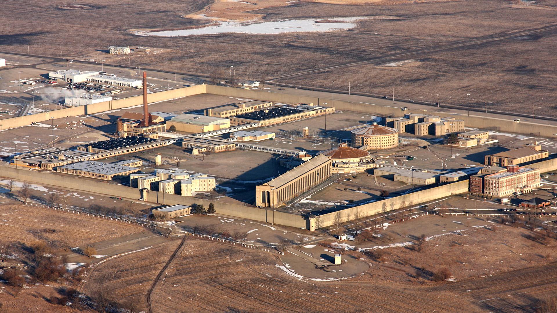 Stateville Correctional Center (Rw2 / Wikimedia Commons)