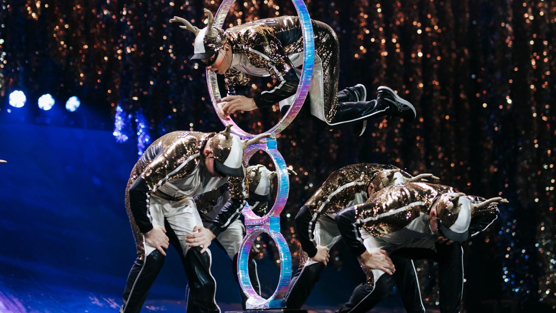 “‘Twas the Night Before …” by Cirque du Soleil. (Brandon Todd / MSG Entertainment)