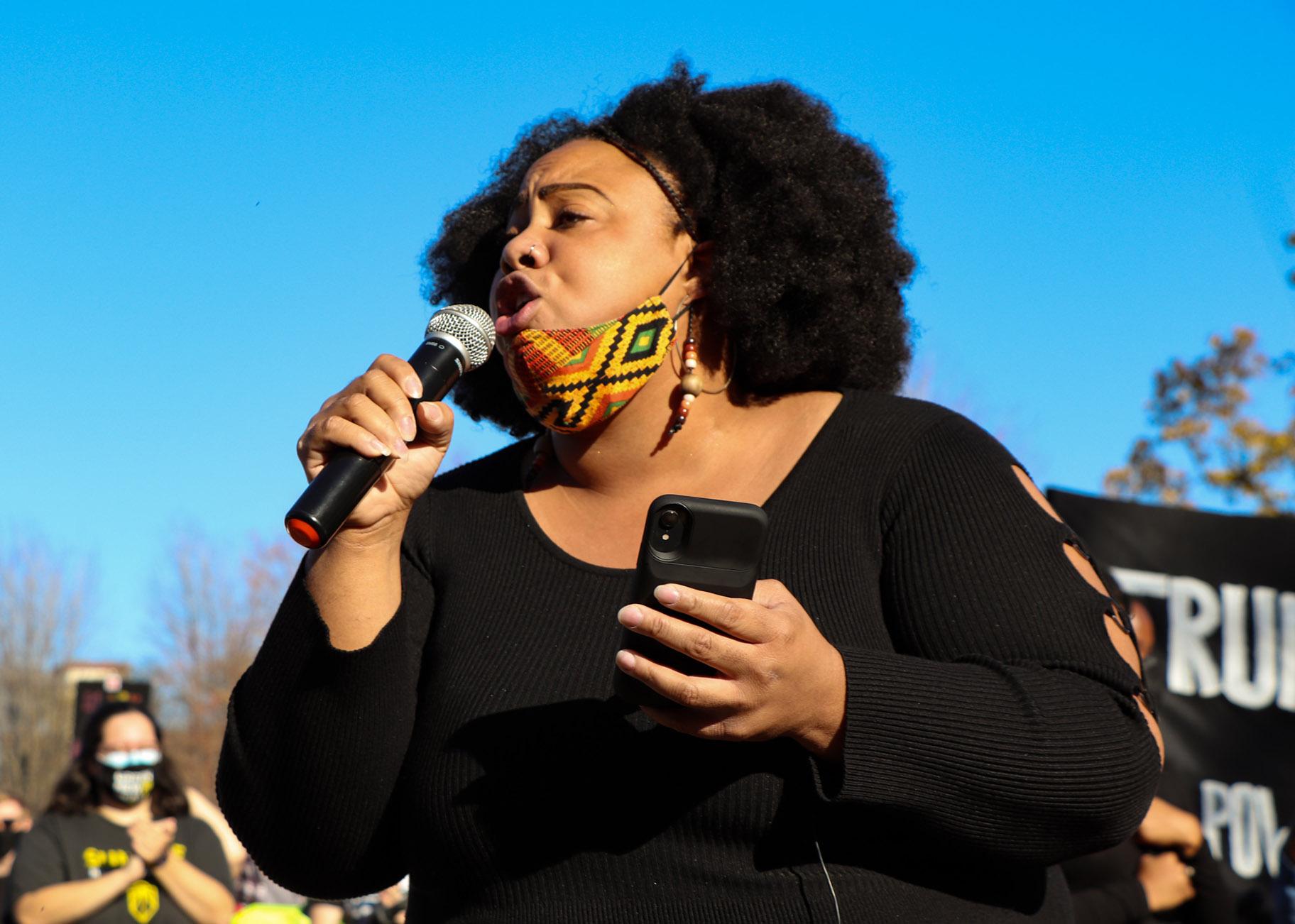 Tanya Watkins of Southsiders Organized for Unity and Liberation. (Grace Del Vecchio / WTTW News)