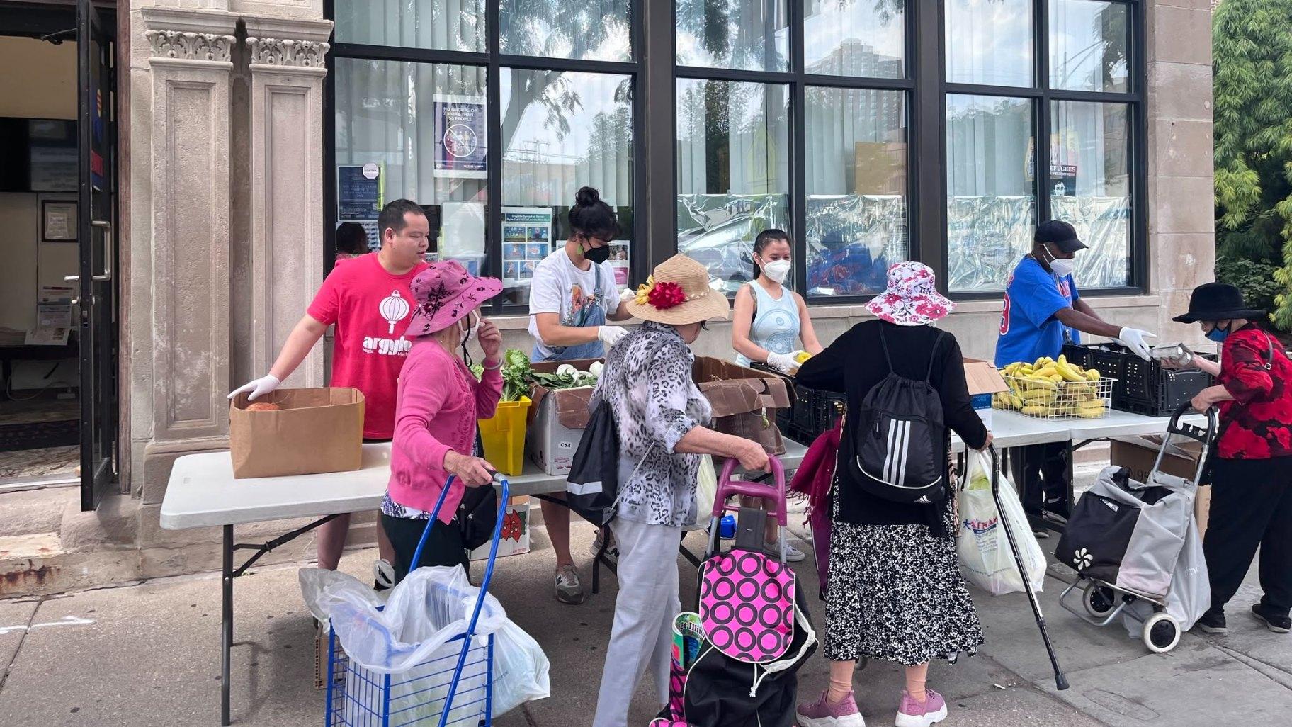 A mutual aid distribution event hosted by the Vietnamese Association of Illinois circa 2023. (Courtesy of Vietnamese Association of Illinois) 