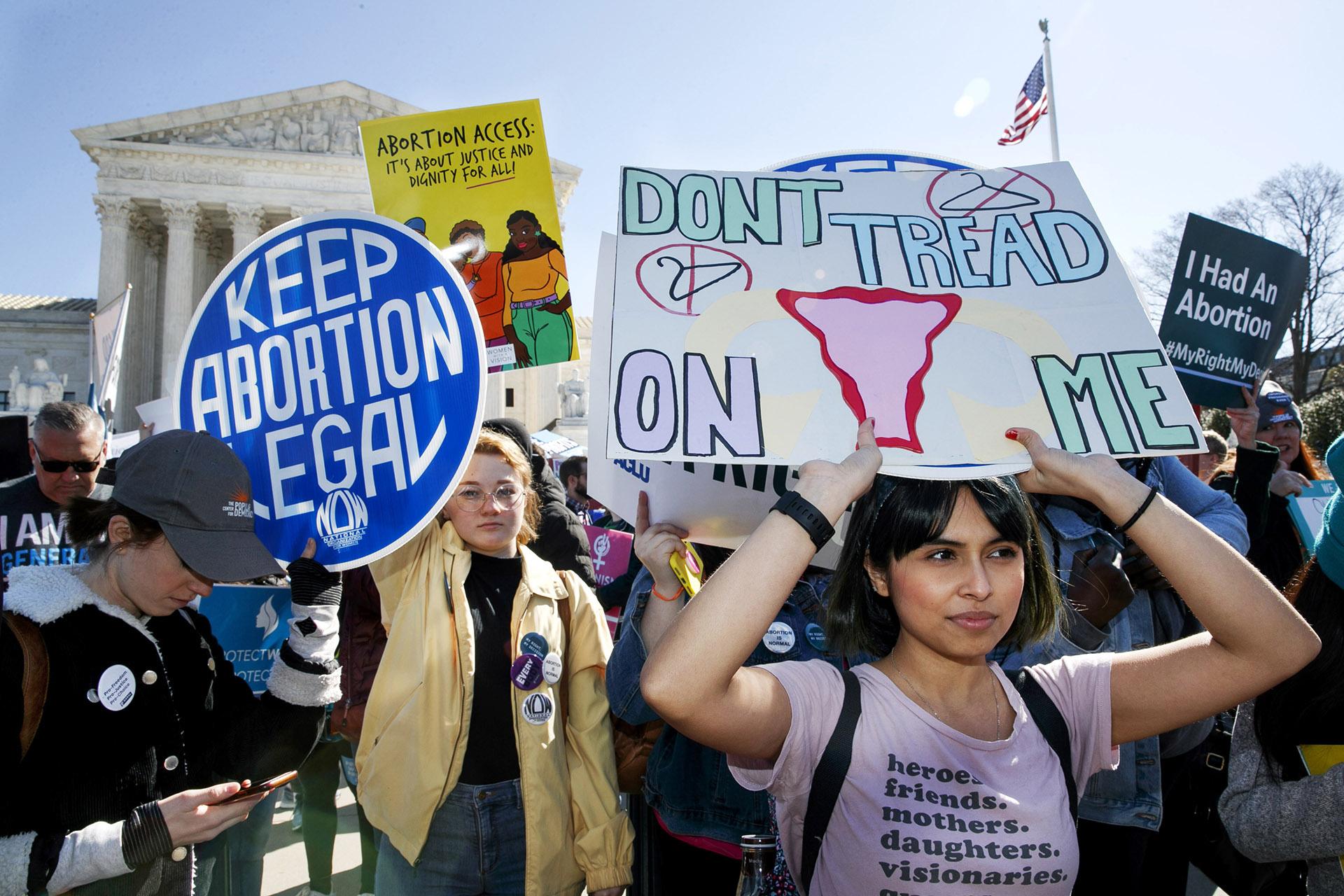 Abortion Clinics Pandemic Boosts Demand Heightens Stress Chicago News Wttw