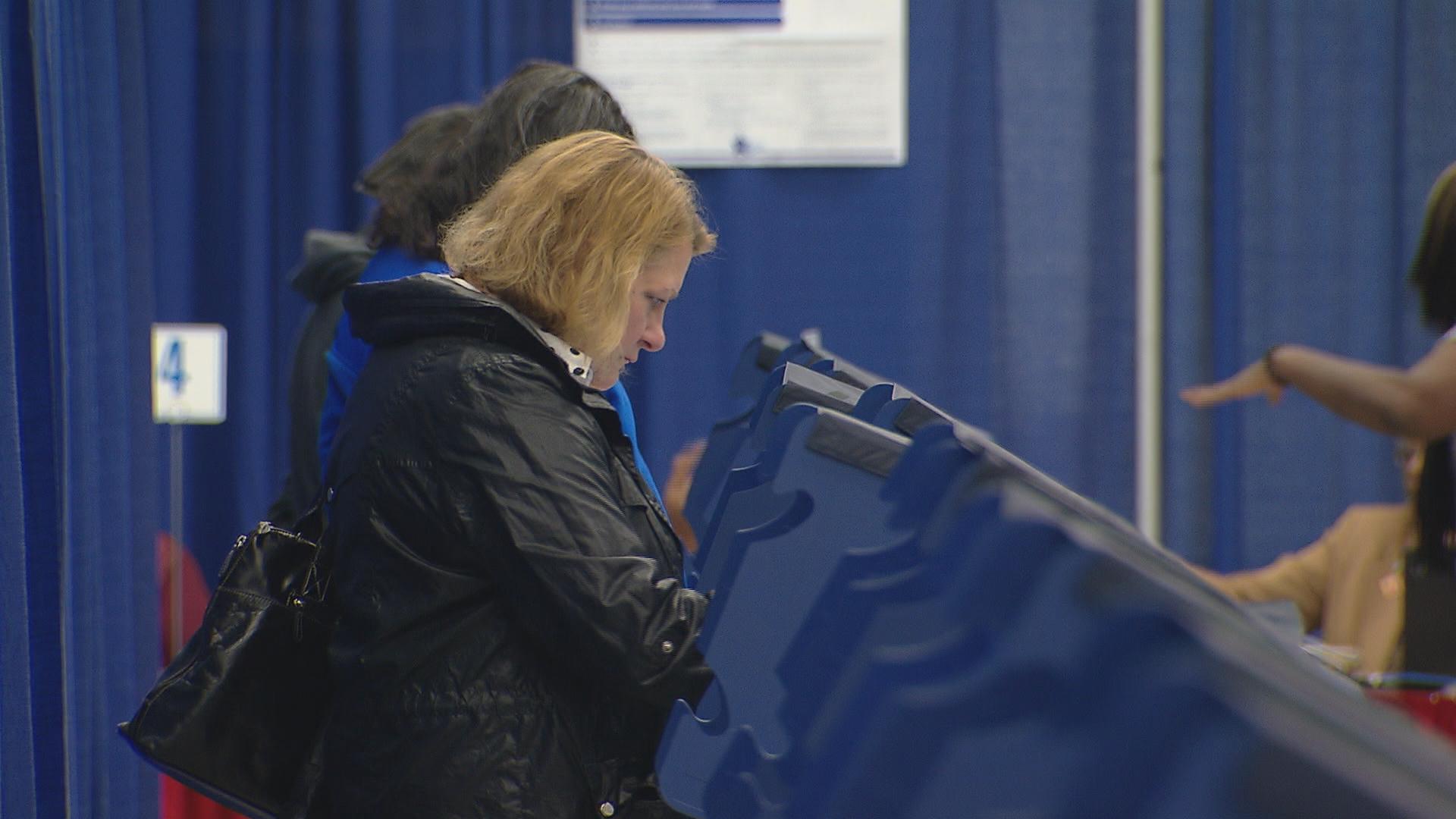 Something about the 2016 election is “striking a cord with the populace to make sure that they’re registered,” said Ken Menzel, general counsel for the Illinois State Board of Elections. (Chicago Tonight)