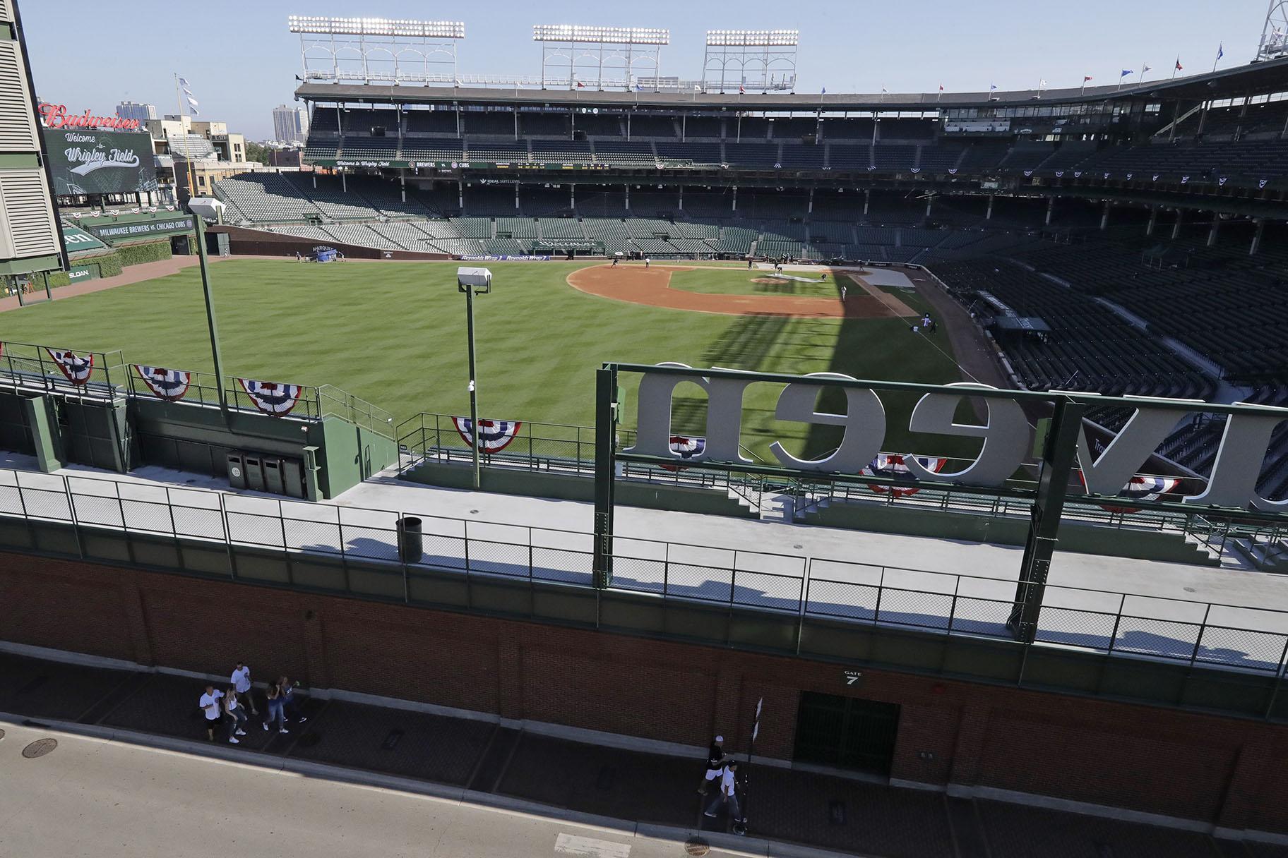 In Pandemic Year, Wrigley Rooftops Give Rare Opportunity