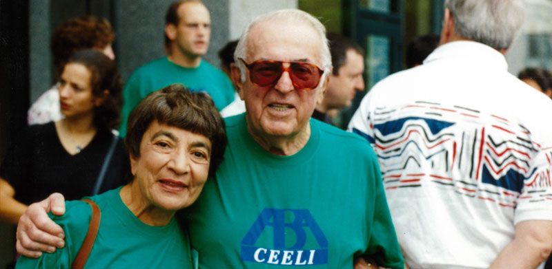 Zorita “Zoe” and Abner Mikva. (Courtesy of Mikva Challenge)