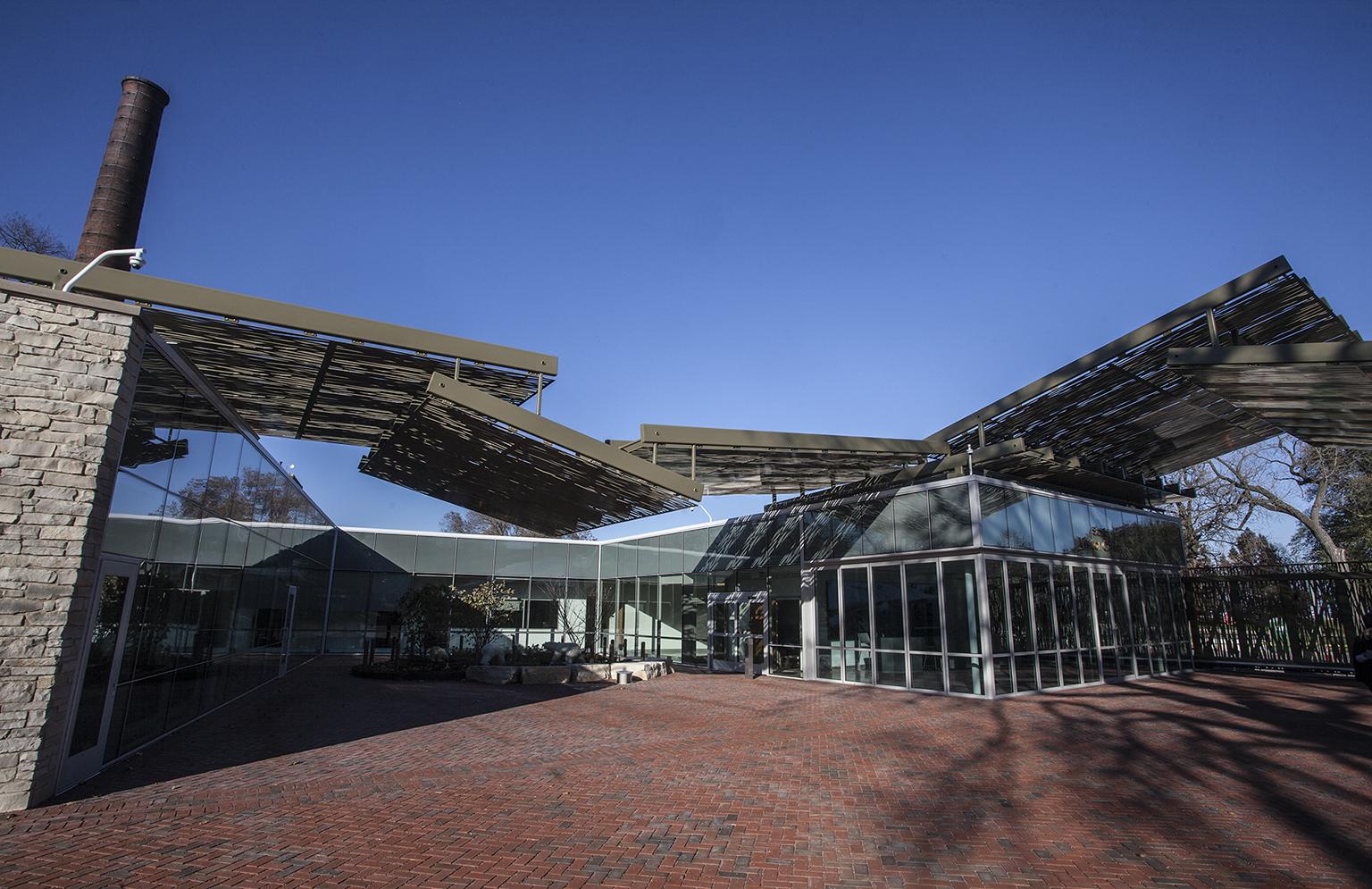 Lincoln Park Zoo’s new Searle Visitor Center (Courtesy Lincoln Park Zoo) 