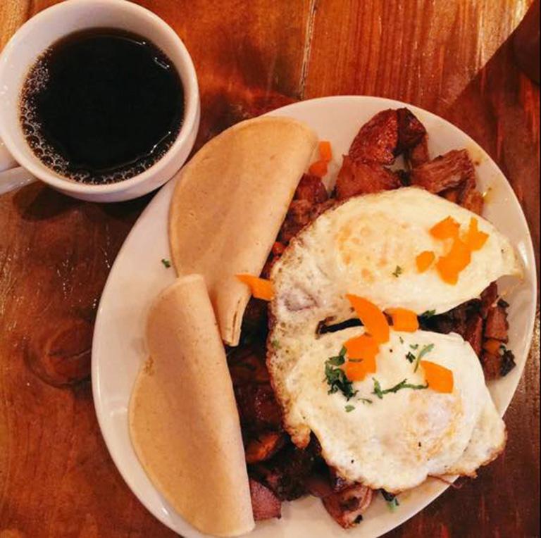 Enjoy brunch, cocktails and blue grass music at The General this weekend. (Courtesy of The General Logan Square)