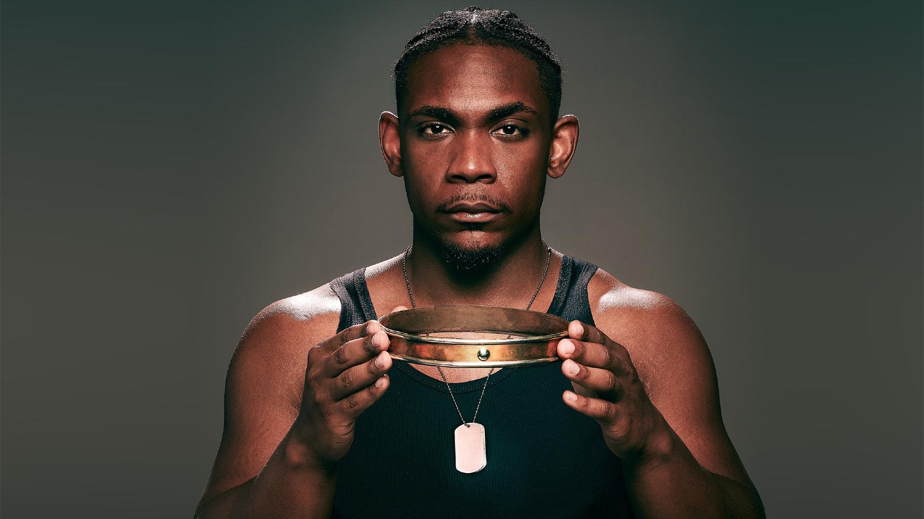 Elijah Jones plays the titular king in “Henry V” at Chicago Shakespeare Theater. (Jeff Sciortino)