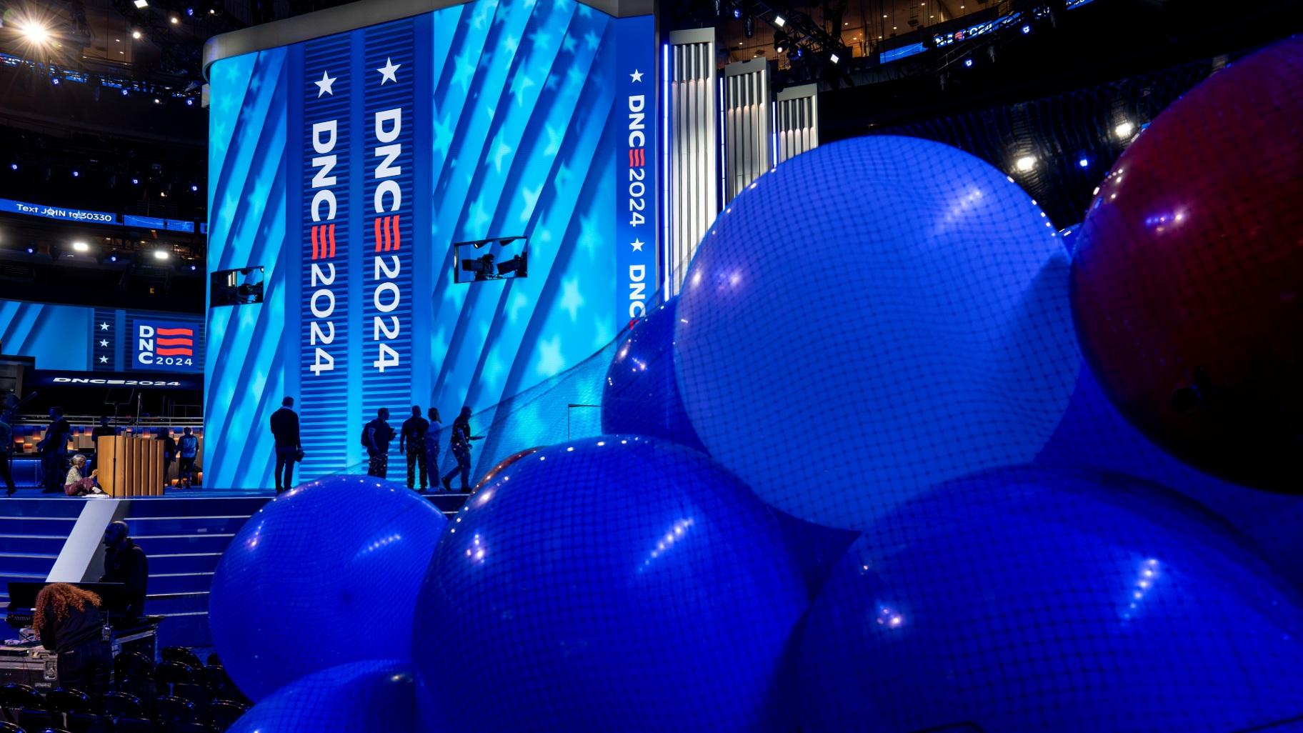 Workers prepare for the Democratic National Convention at the United Center in Chicago, Thursday, Aug. 15, 2024. (J. Scott Applewhite / AP Photo)