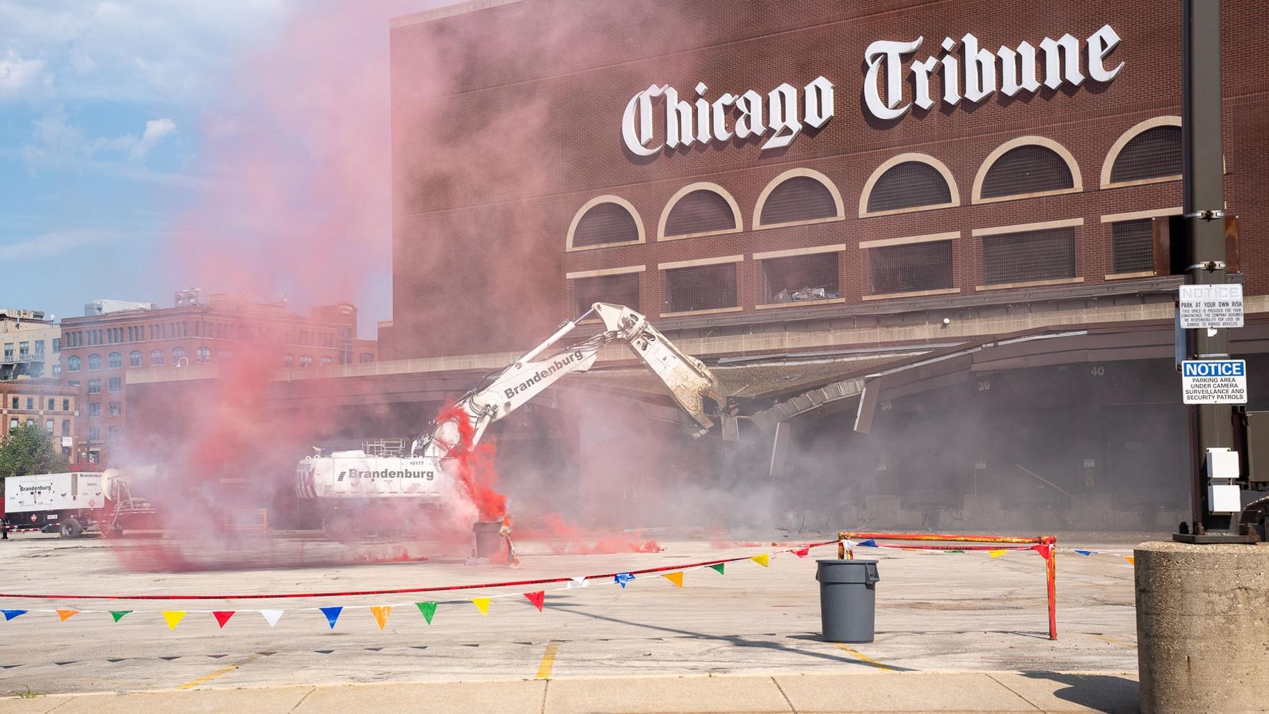 Crews started demolishing the former home of the Chicago Tribune on Aug. 27, 2024. (Courtesy of Powell Creative Services) Crews started demolishing the former home of the Chicago Tribune on Aug. 27, 2024. (Courtesy of Powell Creative Services)