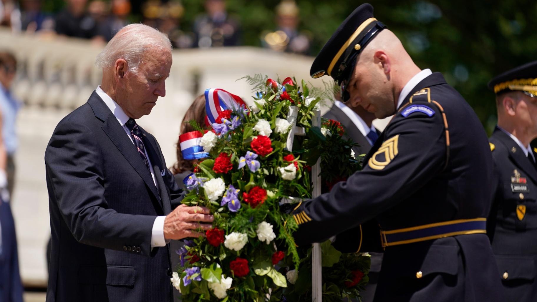 President Joe Biden lays a wreath at The Tomb of the Unknown Soldier at Arlington National Cemetery on Memorial Day, Monday, May 30, 2022, in Arlington, Va. (AP Photo / Andrew Harnik)