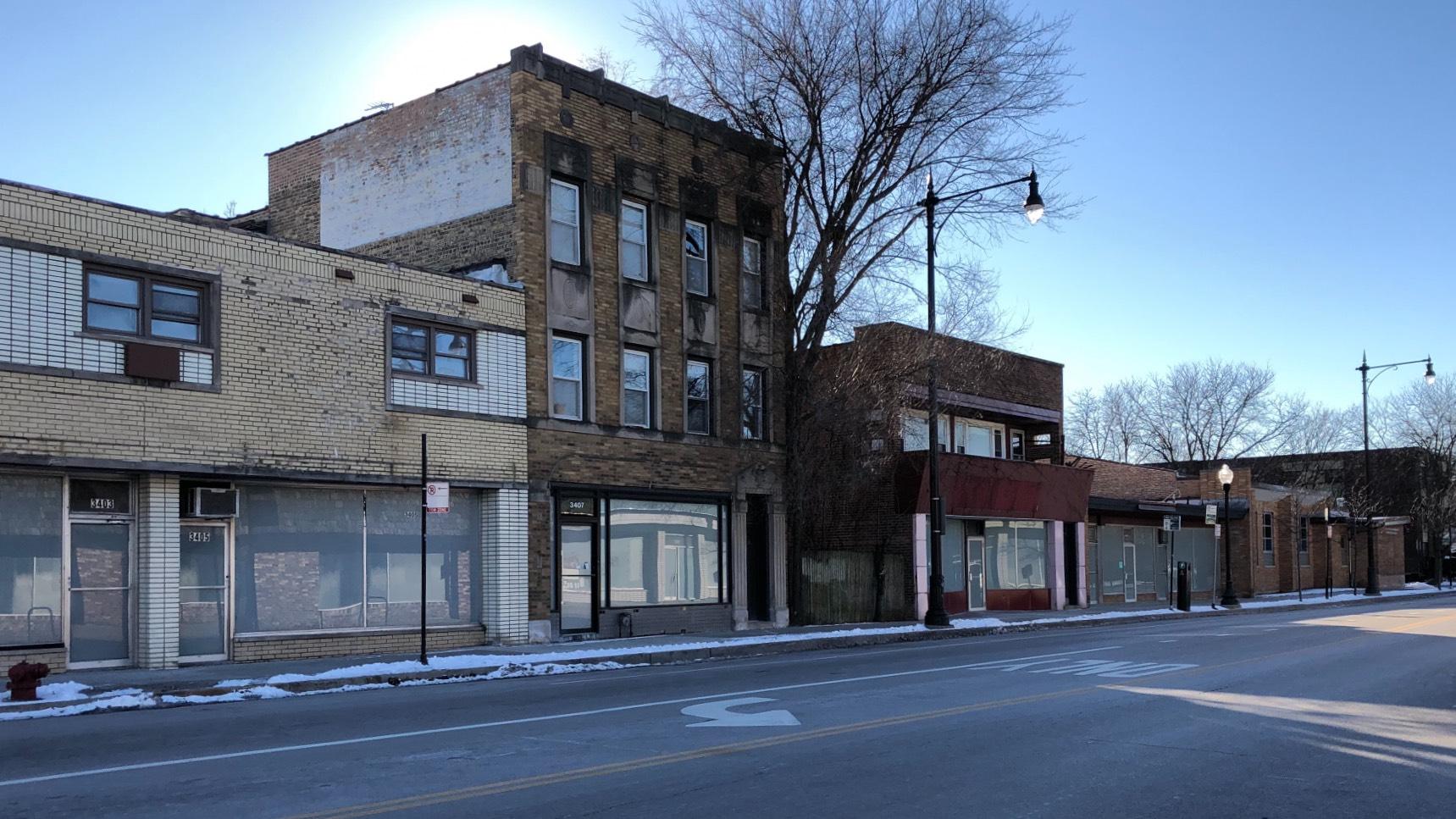 NEIU invoked eminent domain to acquire a block of buildings on Bryn Mawr. (Patty Wetli / WTTW News)