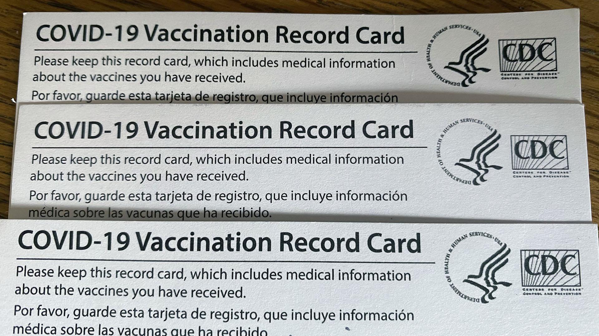 Individuals are issued a COVID-19 vaccination card when they’re vaccinated. (Kristen Thometz / WTTW News)