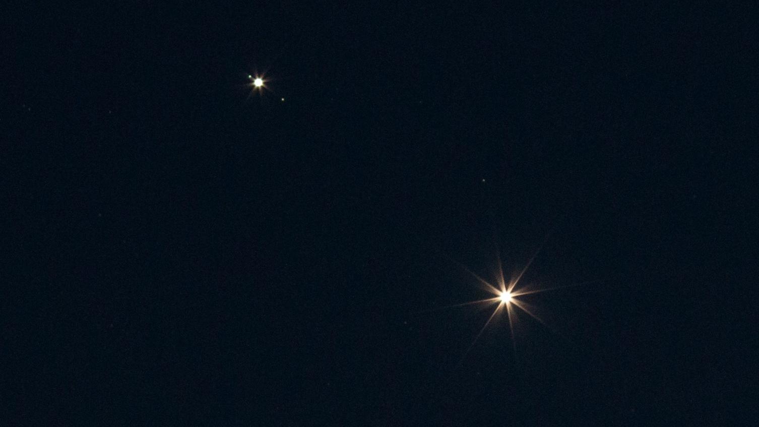 Venus And Jupiter In The Night Sky Photograph By Rev