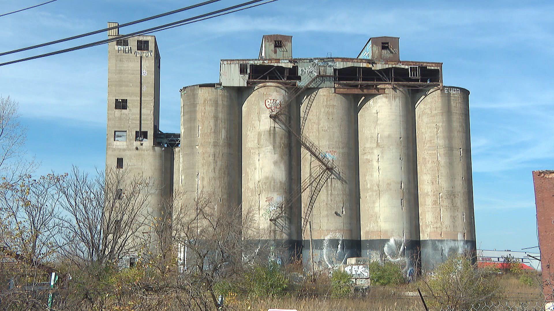 The Damen Silos, former grain elevators. (WTTW News)