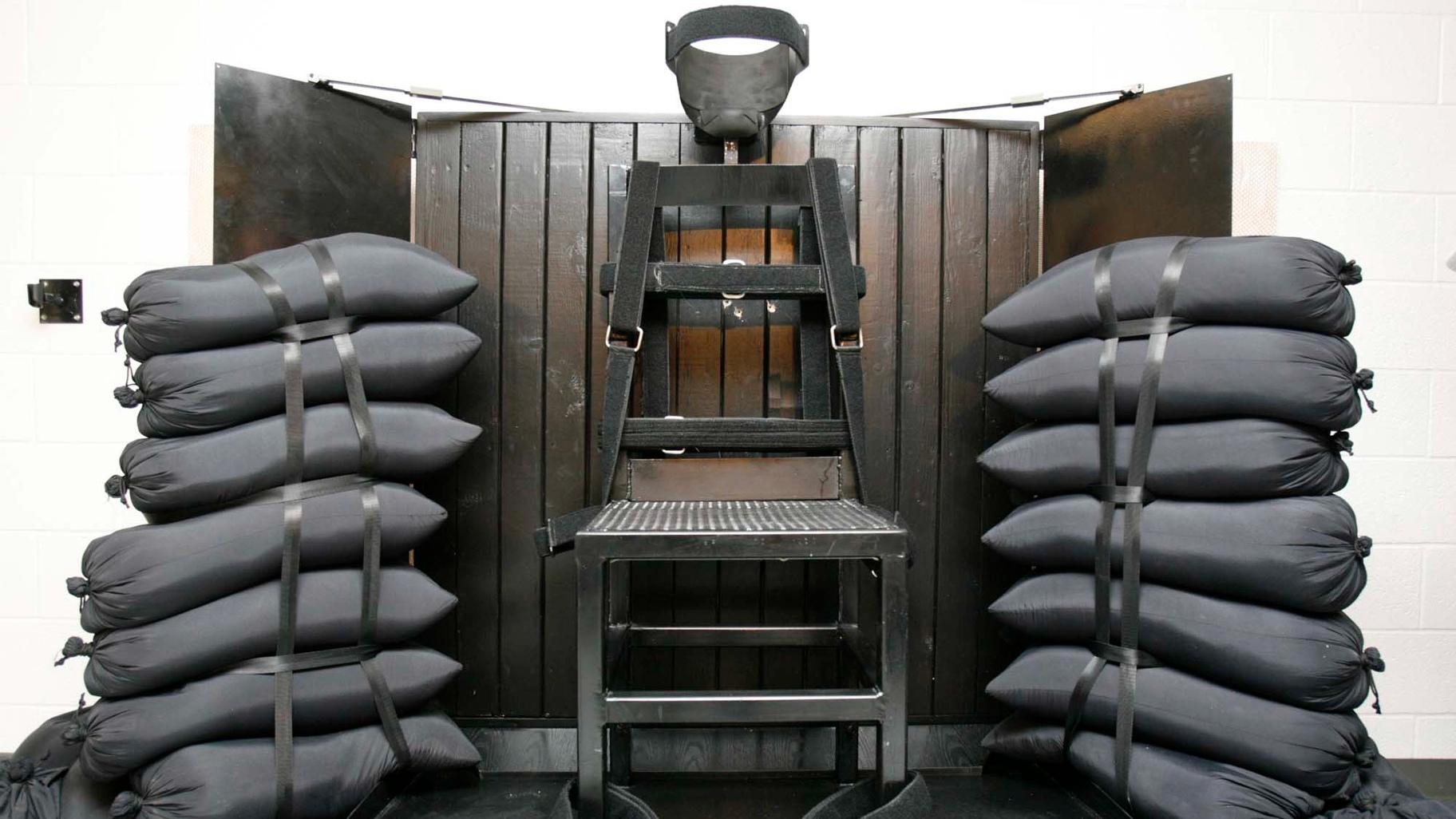 Why Executions By Firing Squad May Be Coming Back In The US Chicago   Death Penalty Firing Squads Explainer 23082725459638 