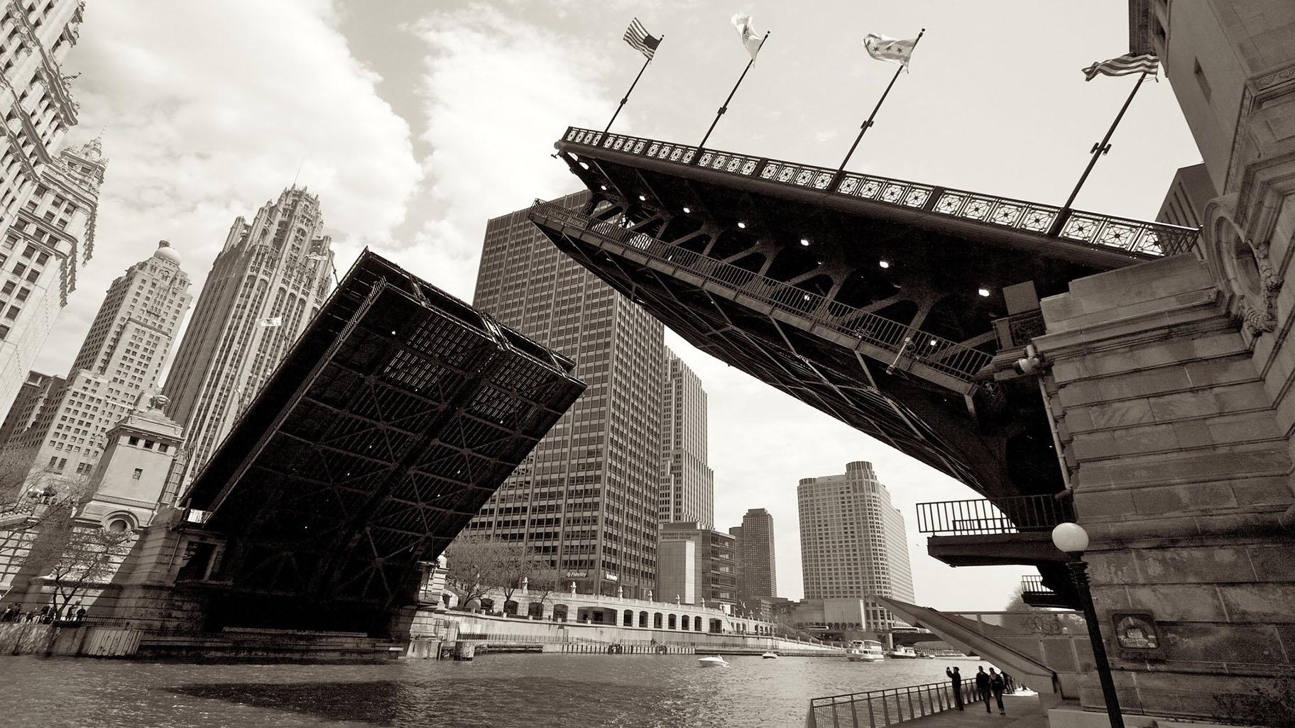 The DuSable Bridge (Marcin Wichary / Flickr) 