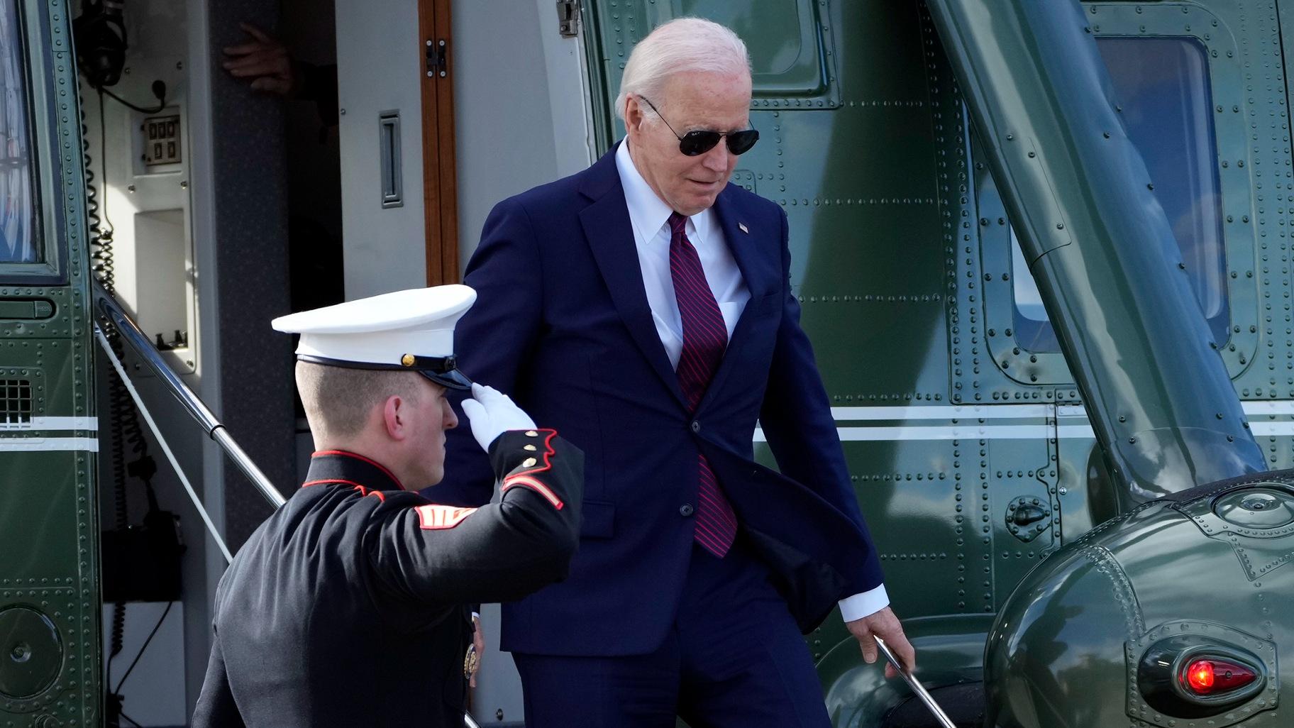 President Joe Biden arrives on Marine One to attend a fundraiser in San Francisco, Wednesday, Feb. 21, 2024. (AP Photo / Manuel Balce Ceneta)