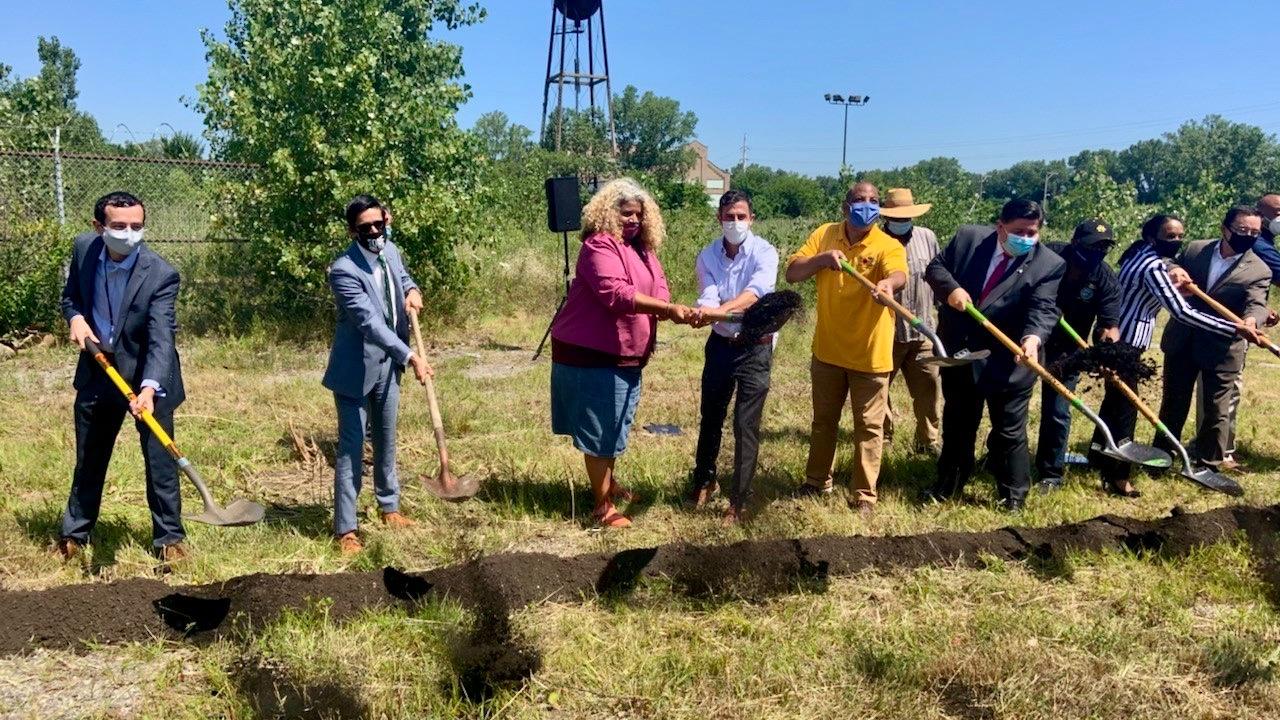 A $2 million investment from the state pushed funding for an urban farming campus over the top, paving the way for Friday's groundbreaking. (Illinois Department of Commerce and Economic Opportunity / Twitter)