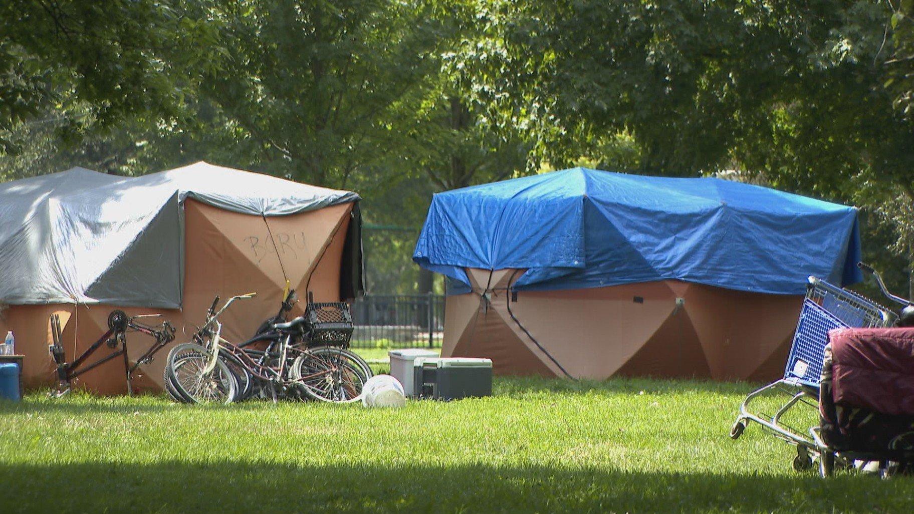 A homeless encampment in Humboldt Park. (WTTW News) A homeless encampment in Humboldt Park. (WTTW News)