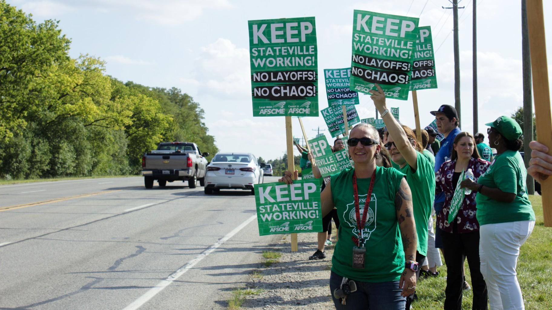 Correctional workers and supporters lined up outside of Stateville Correctional Center on Aug. 29, 2024, to oppose the closure of the prison. (Blair Paddock / WTTW News)