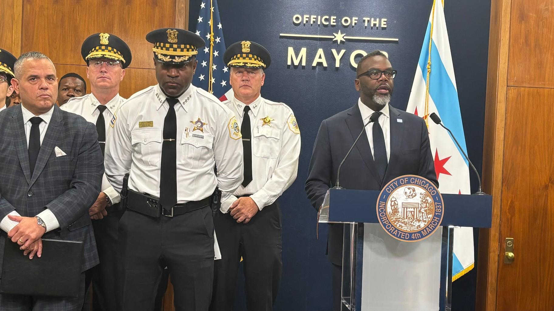 Mayor Brandon Johnson addresses the news media on Friday, Aug. 23, 2024. (Heather Cherone / WTTW News)