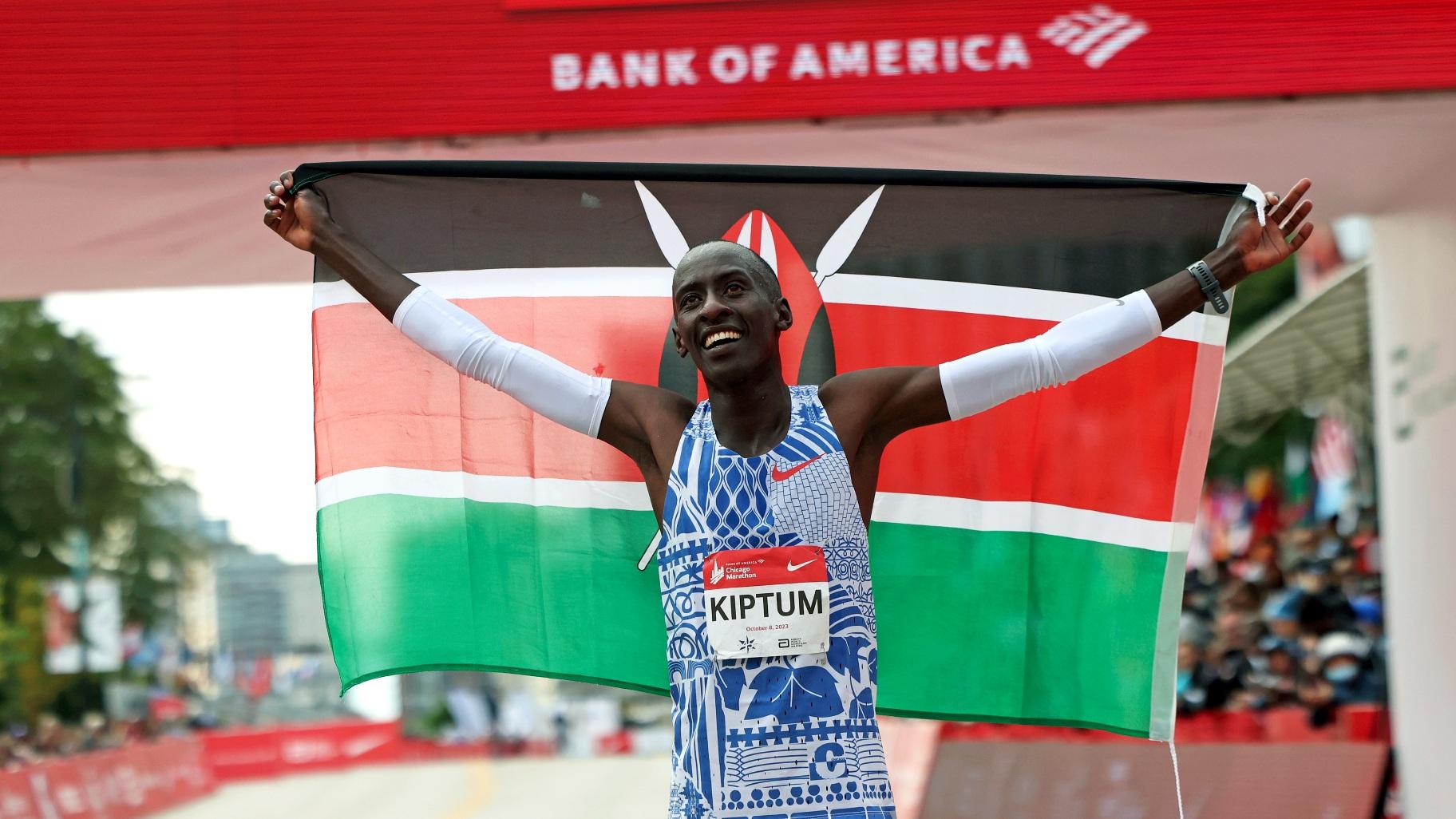 Kelvin Kiptum of Kenya celebrates his Chicago Marathon world record victory in Chicago’s Grant Park on Sunday, Oct. 8, 2023. (Eileen T. Meslar / Chicago Tribune via AP)