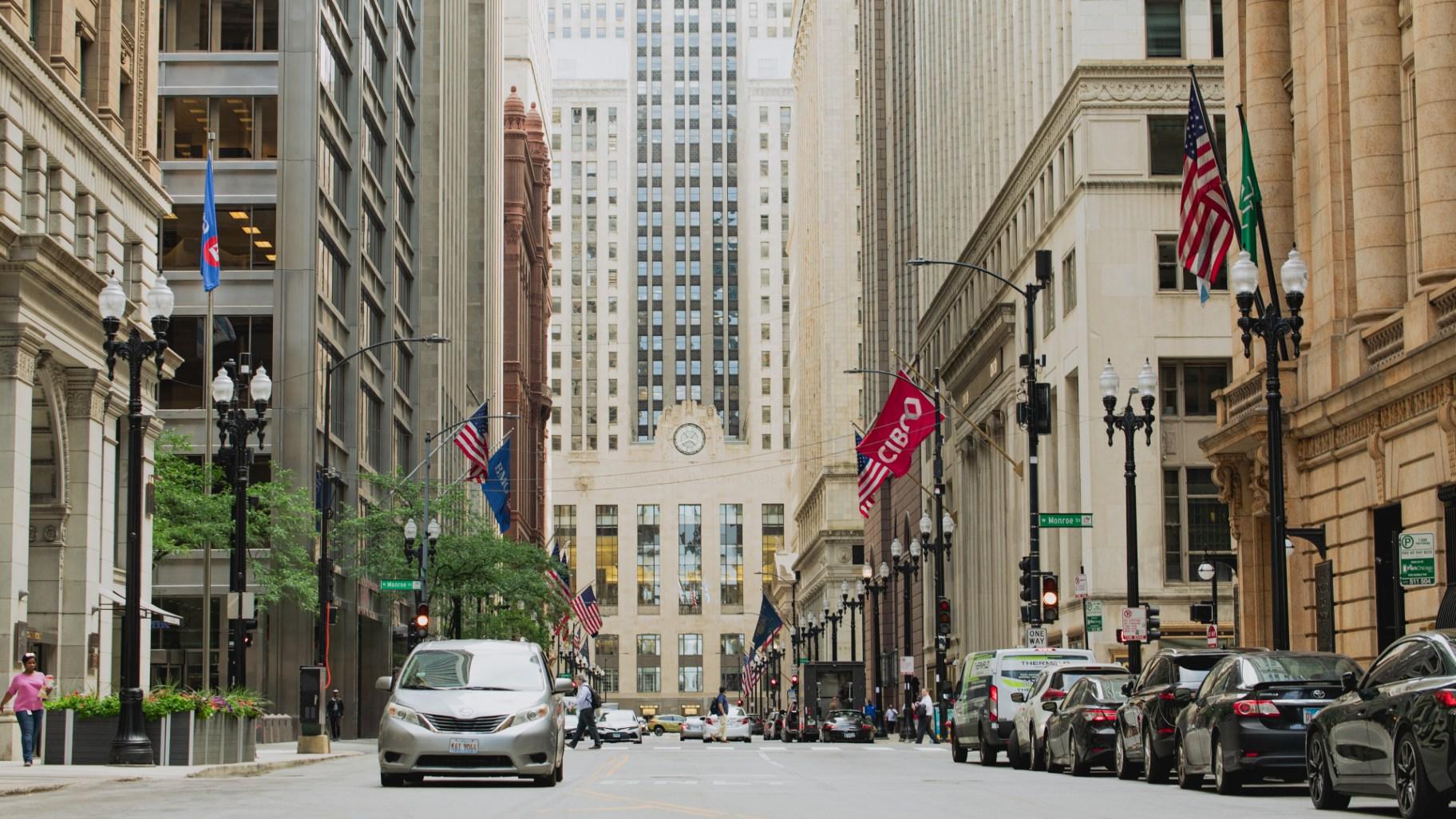 LaSalle Street in Chicago. (Michael Izquierdo / WTTW News) LaSalle Street in Chicago. (Michael Izquierdo / WTTW News)