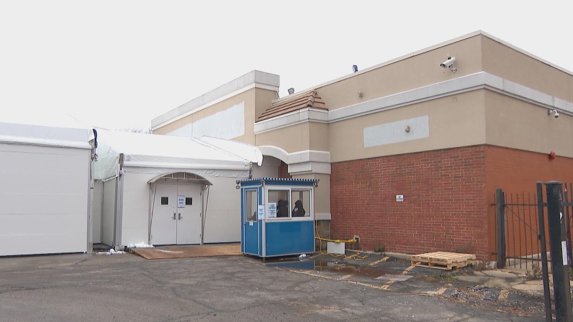 A migrant shelter at a former CVS in Little Village that opened in January will close Nov. 3, officials said. (WTTW News)` A migrant shelter at a former CVS in Little Village that opened in January will close Nov. 3, officials said. (WTTW News)`