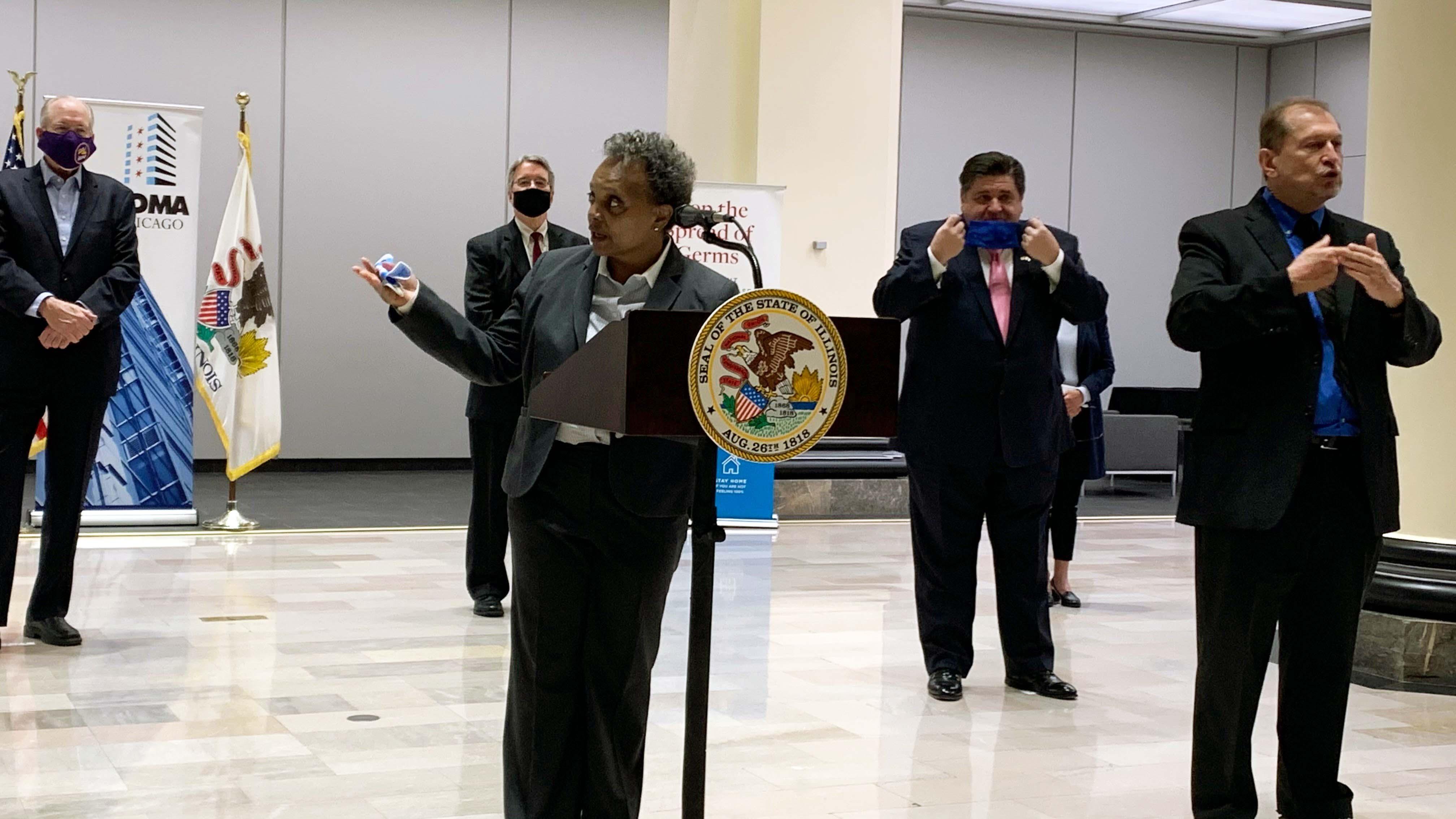 Mayor Lori Lightfoot announces that COVID-19 vaccination clinics will be held in office buildings as employees return to work at a news conference Monday, May 10, 2021. (Heather Cherone / WTTW News)
