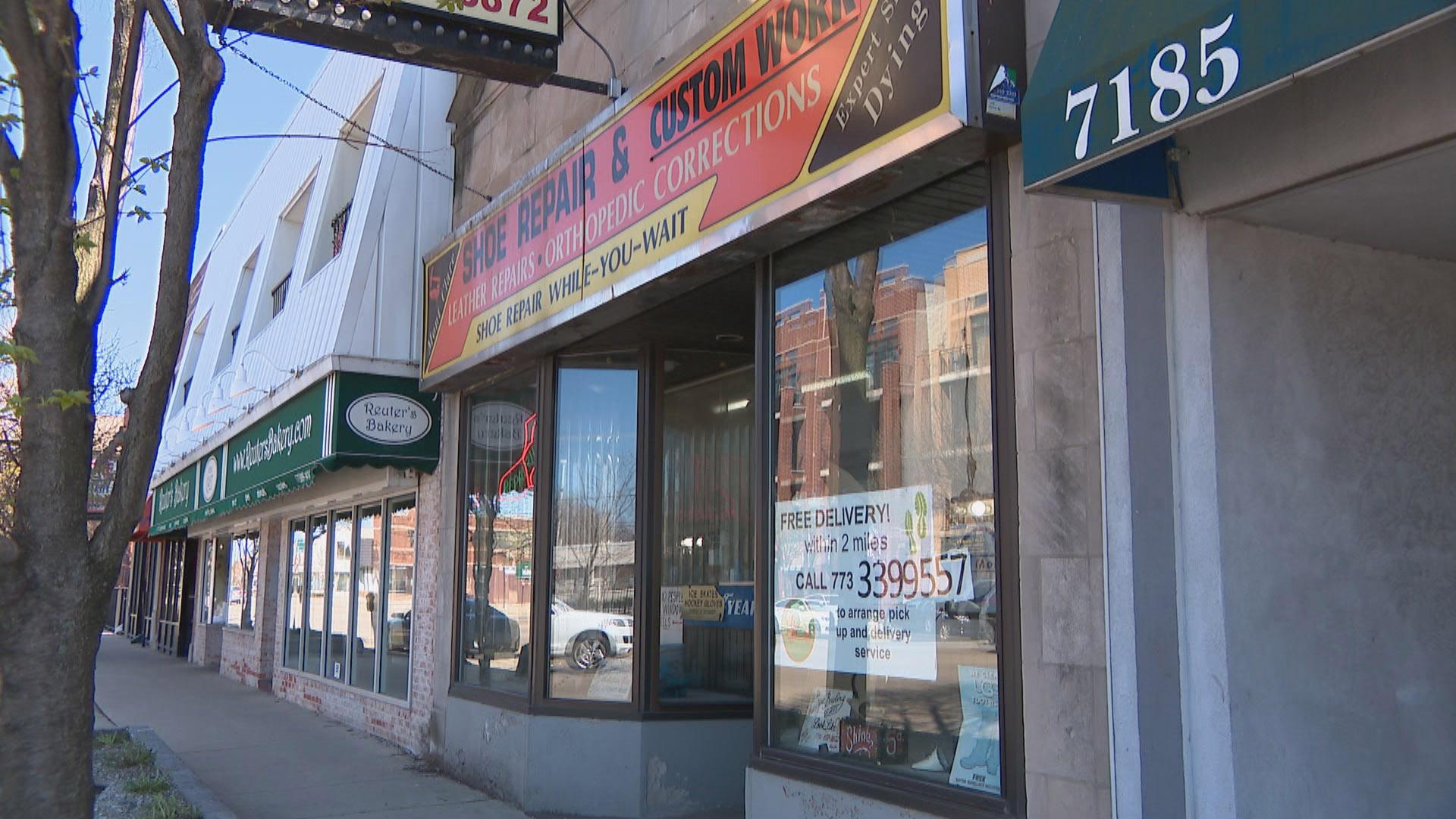 A strip of businesses in Chicago’s Montclare neighborhood on the Northwest Side. (WTTW News)