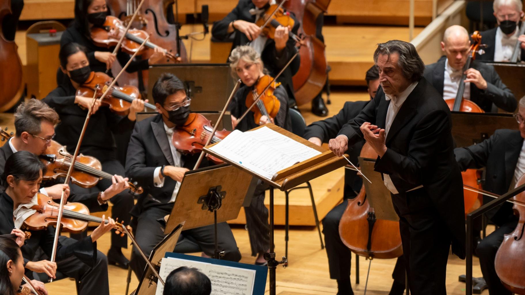 Music Director Riccardo Muti leads the CSO in a program of works by Rossini, Mozart and Prokofiev on Sept. 29, 2022. (Credit: Todd Rosenberg)