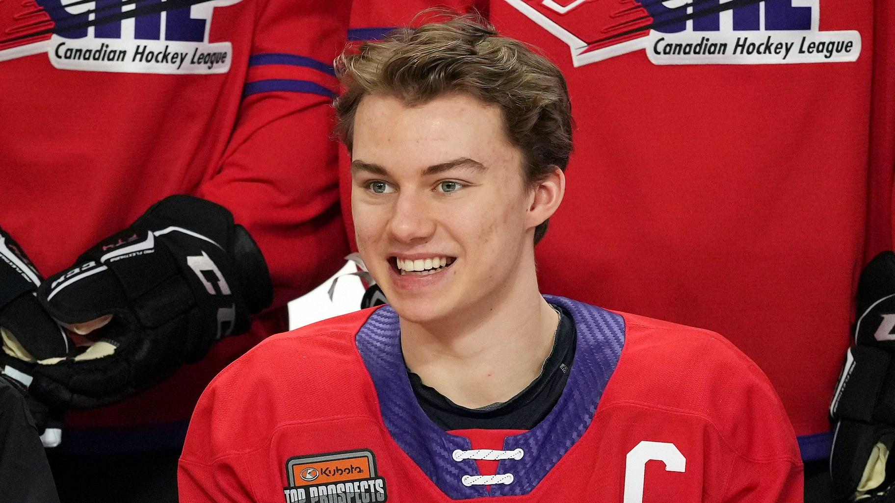 Jonathan Toews of the Chicago Blackhawks takes the field to play