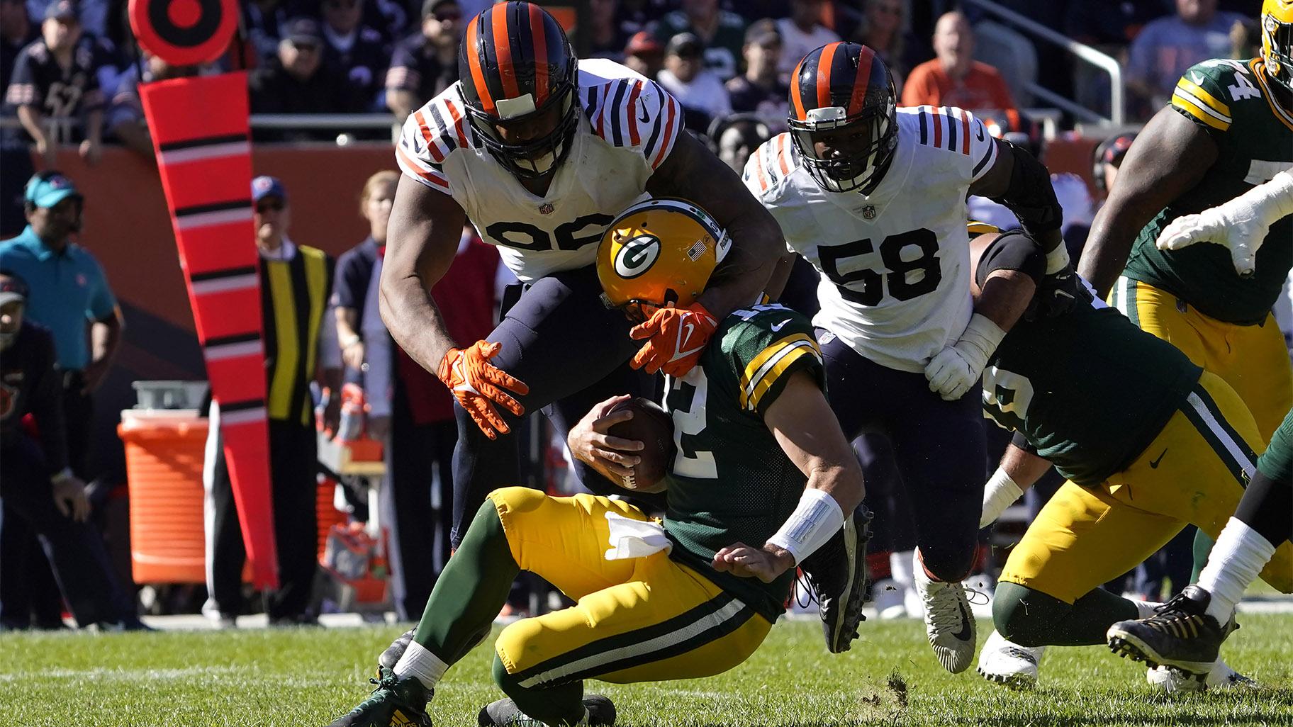 Aaron Jones scores two touchdowns in Packers season-opening win