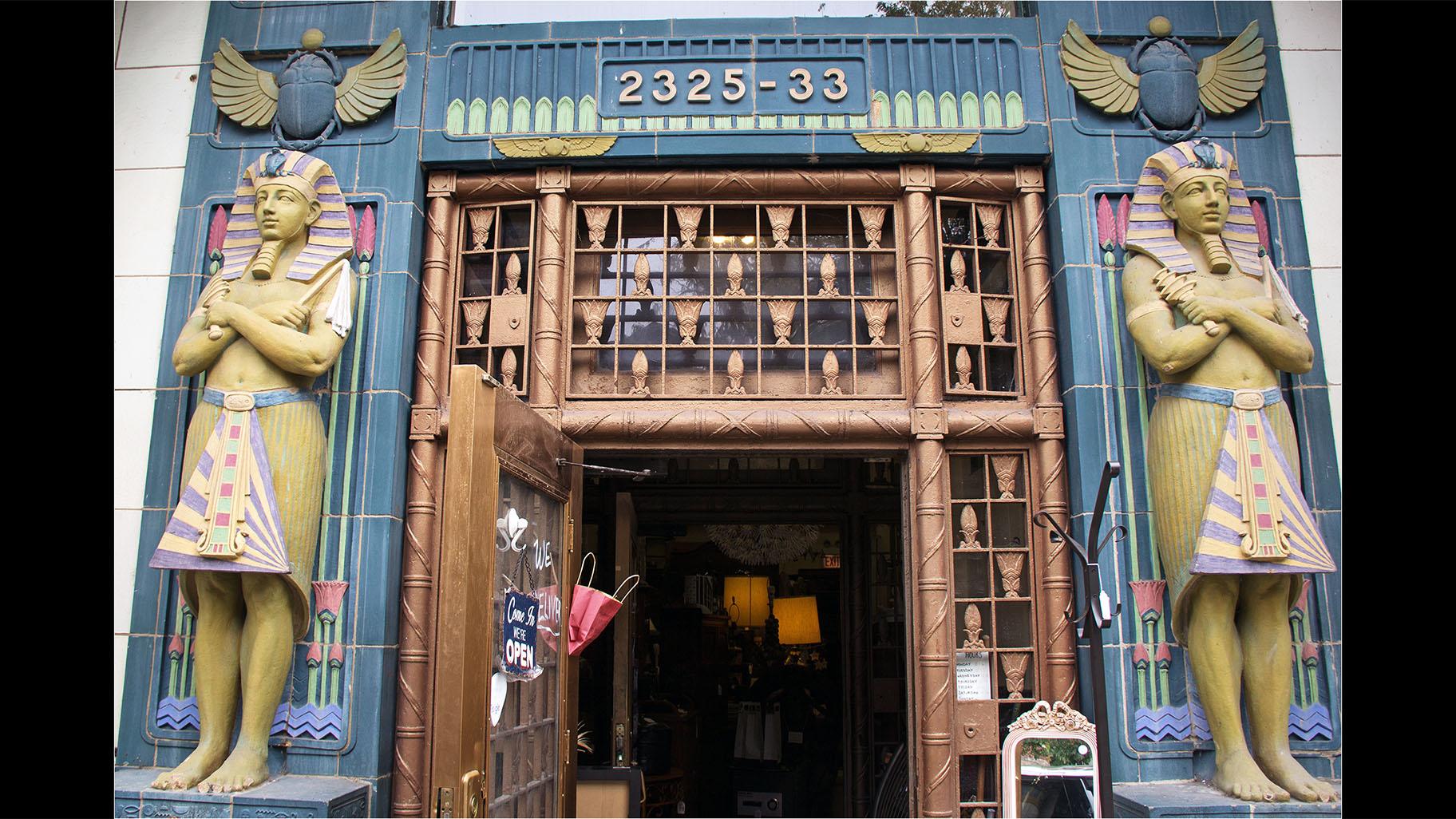 The century-old Reebie Storage Warehouse in Lincoln Park (Credit: Jessica Mlinaric)