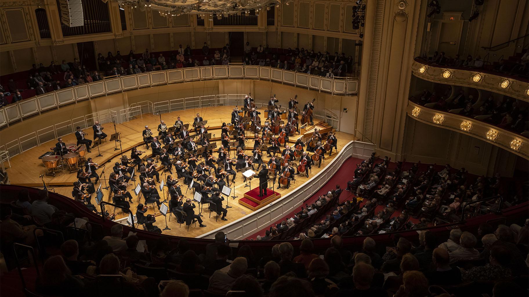 Riccardo Muti leads the Chicago Symphony Orchestra in Beethoven’s Eroica Symphony in their first concert together since February 2020 to open the CSO’s 131st season, Sept. 23, 2021. (Credit: Todd Rosenberg Photography)