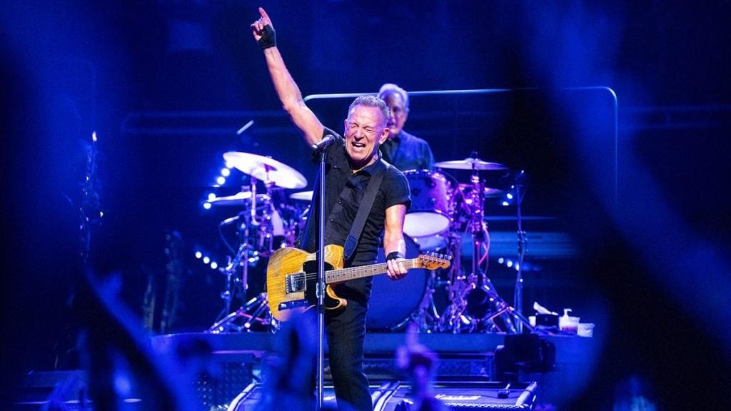 Bruce Springsteen Coming to Wrigley Field in August; Tickets on Sale