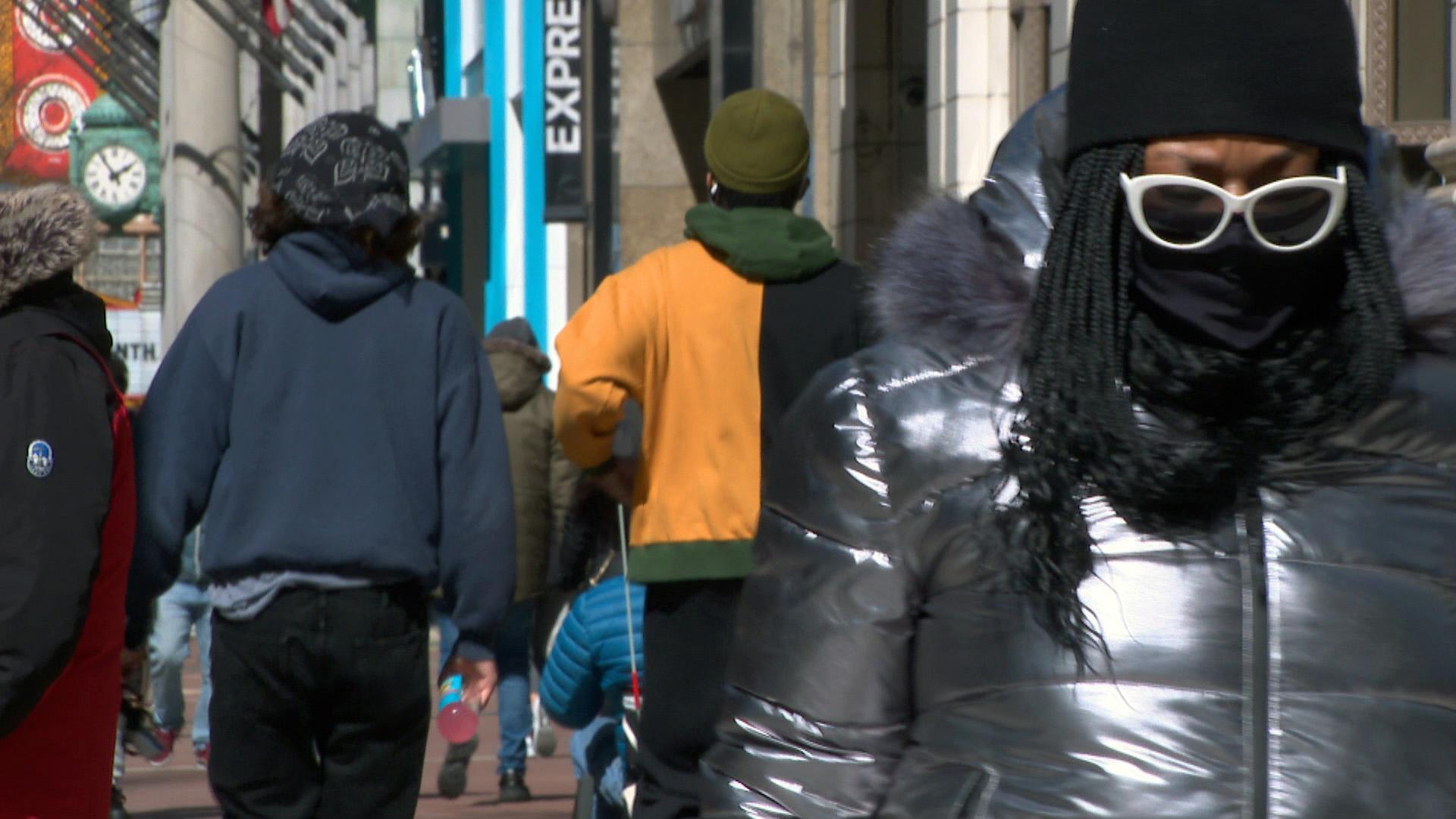 Pedestrian traffic on State Street. (WTTW News)