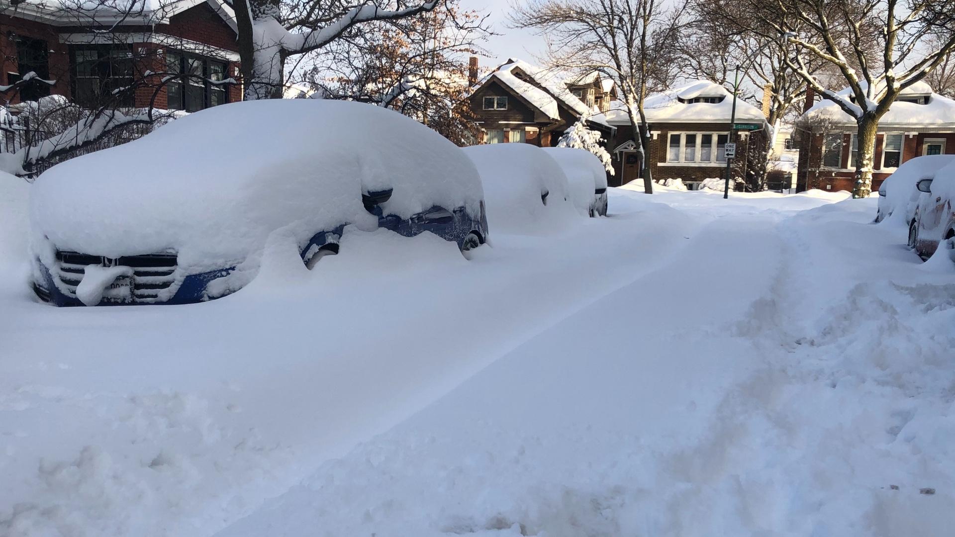 Another major snowfall blanketed Chicago Feb. 15, 2021. (Patty Wetli / WTTW News)
