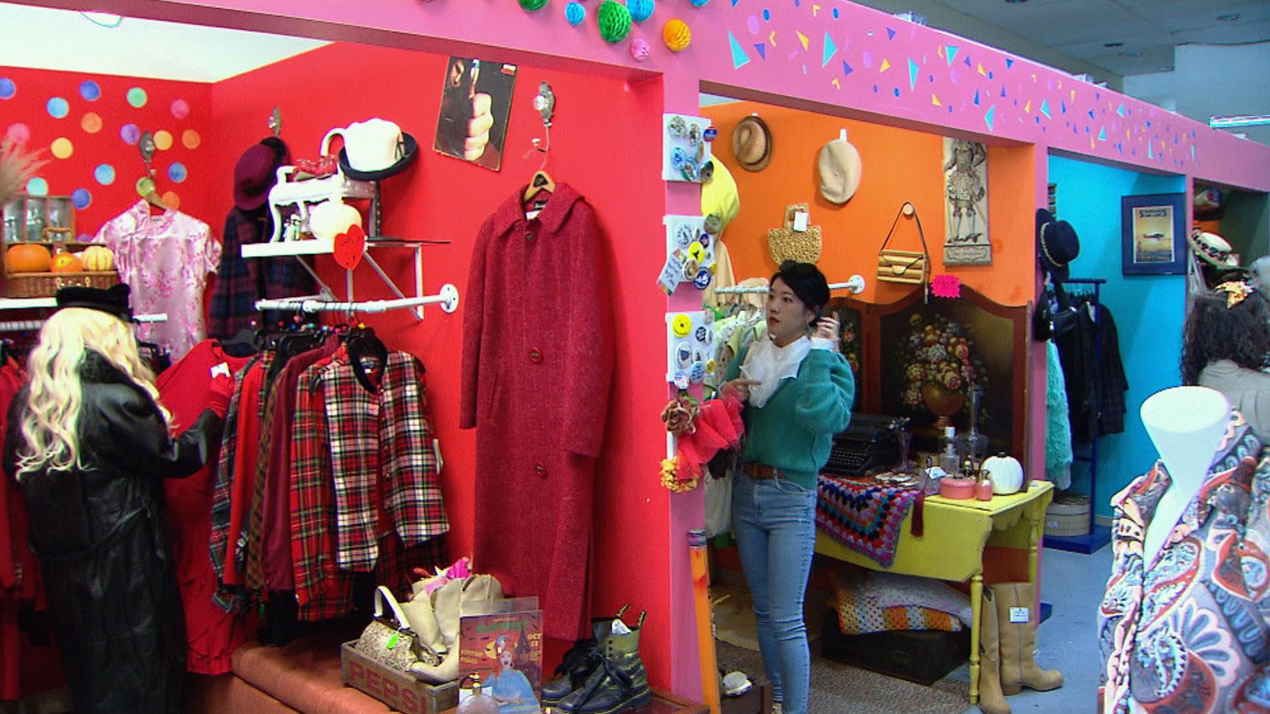 At Vintage Frills, Jennifer Kelly says she’s always looking for the items from the 1990s and 2000s she says are on trend with millennials and Gen Z kids. (WTTW News)