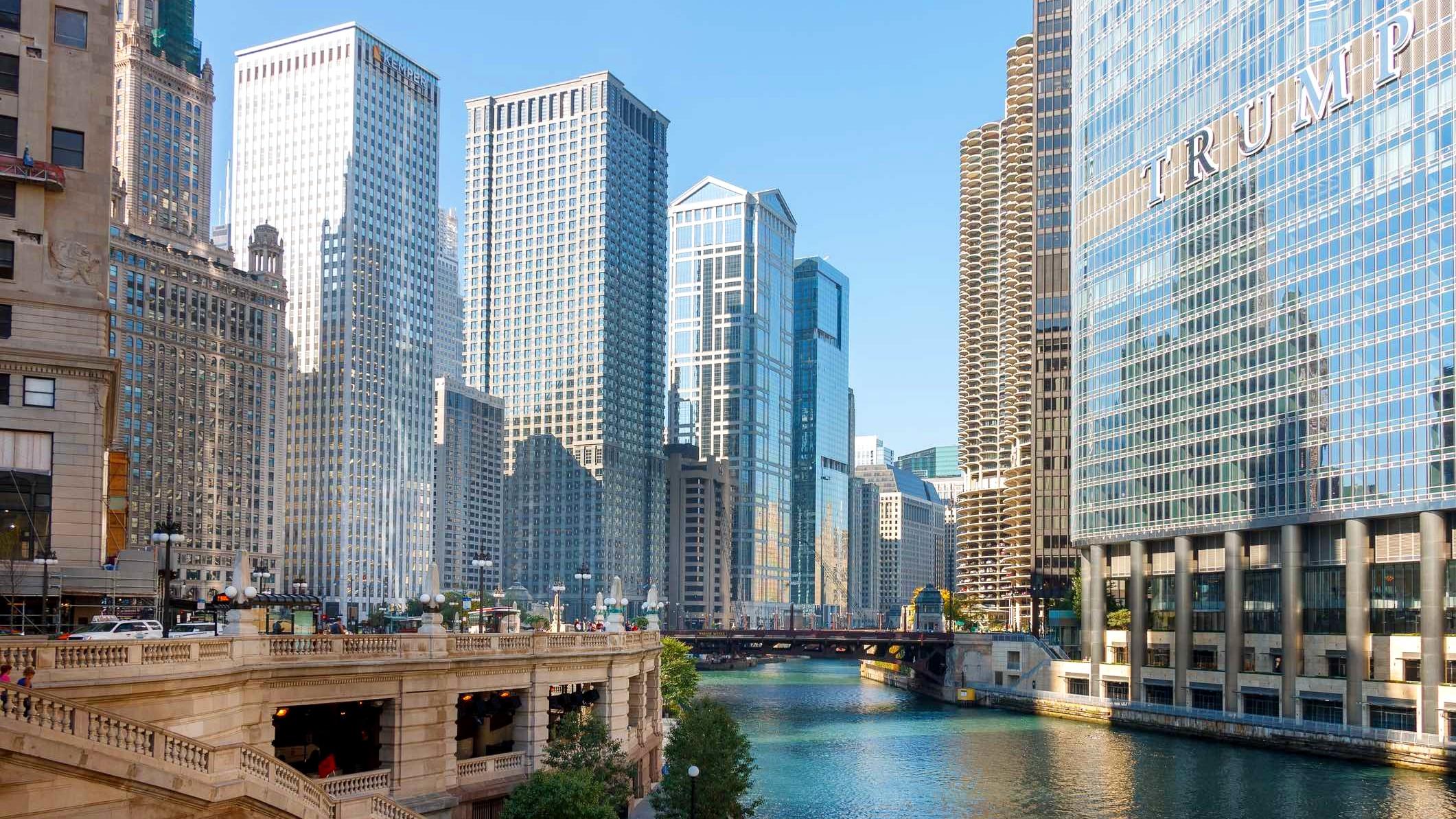 Trump International Tower and Hotel on the Chicago River. (Alexandre Fagundes / iStock) Trump International Tower and Hotel on the Chicago River. (Alexandre Fagundes / iStock)