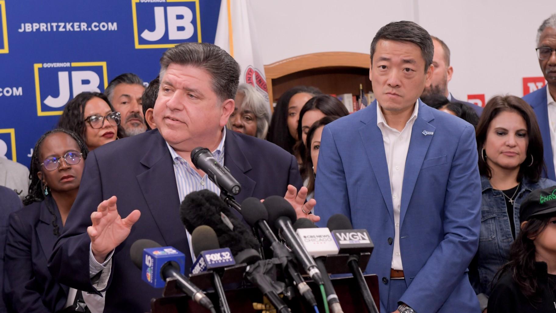 Texas House Democrats join Illinois Governor JB Pritzker speaks about the Texas Republican plans to redraw the House map during a press conference at the Democratic Party of DuPage County office in Carol Stream, IL on Sunday, Aug. 3, 2025. (AP Photo / Mark Black) Texas House Democrats join Illinois Governor JB Pritzker speaks about the Texas Republican plans to redraw the House map during a press conference at the Democratic Party of DuPage County office in Carol Stream, IL on Sunday, Aug. 3, 2025. (AP Photo / Mark Black)