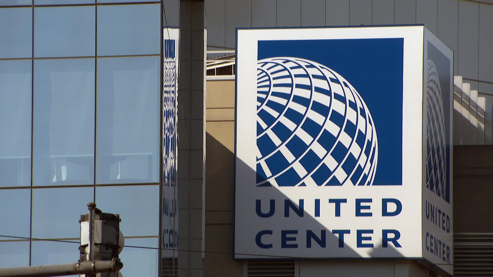 Fans Set To Return To The United Center As Lightfoot Lifts Restrictions Citing Covid 19 Progress Chicago News Wttw Fans Set To Return To The United Center As Lightfoot Lifts Restrictions Citing Covid 19 Progress Chicago News Wttw