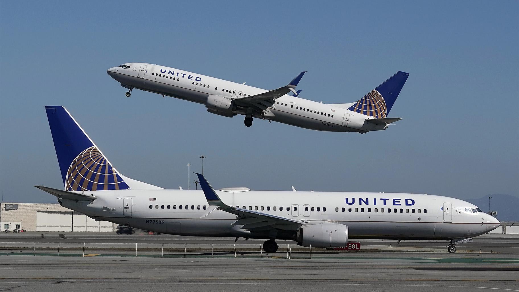 United said Tuesday, April 6, 2021, it is now taking applications for the academy in Arizona, including from people who have no flying experience. (AP Photo / Jeff Chiu, File)