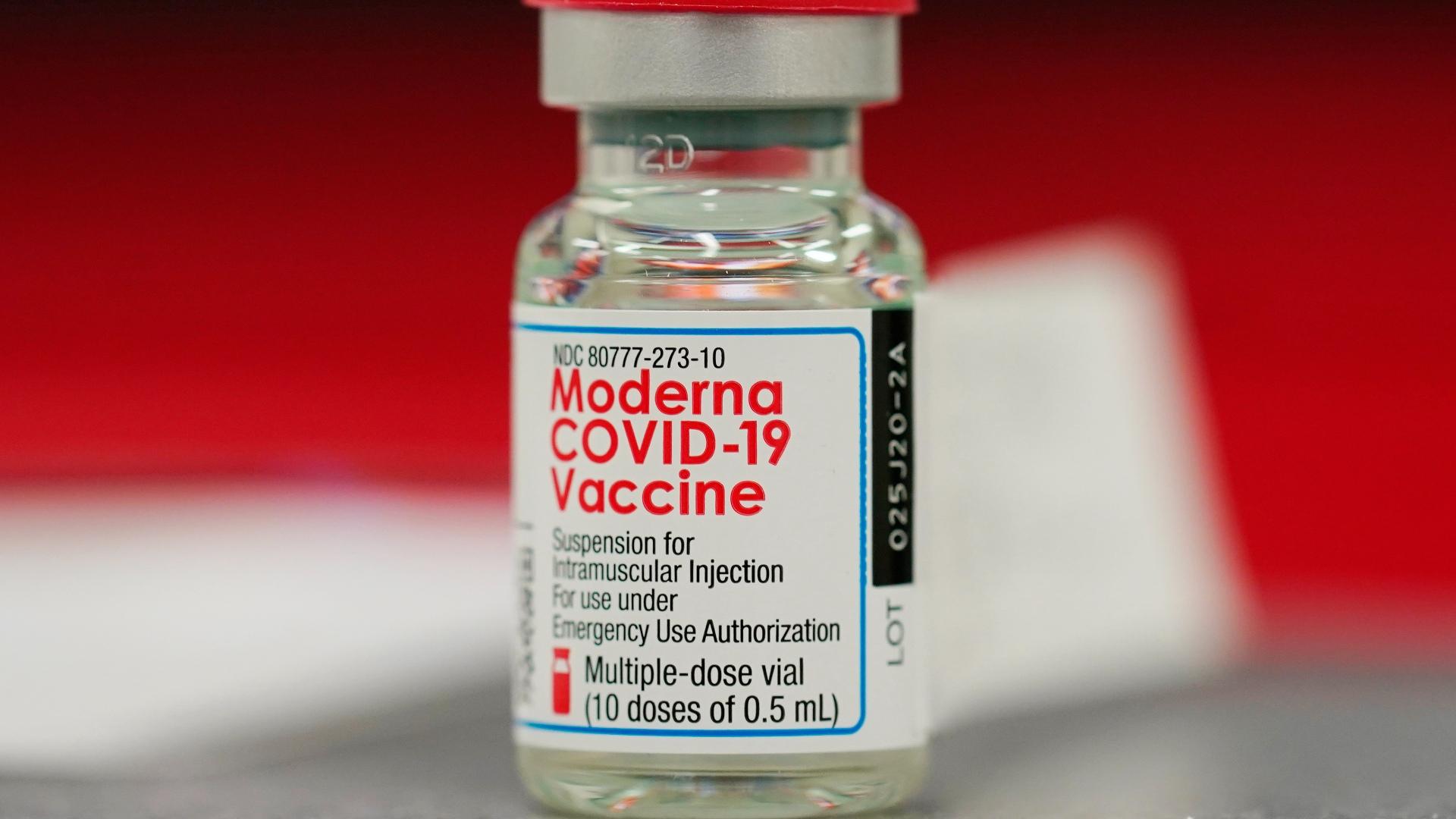 This Wednesday, Dec. 23, 2020 file photo shows a vial of the Moderna COVID-19 vaccine in the first round of staff vaccinations at a hospital in Denver. (AP Photo / David Zalubowski, File)