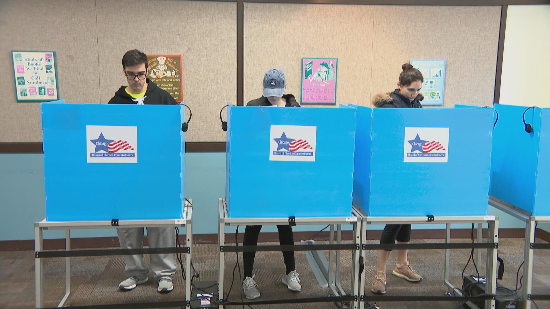 Chicago voters hit the polls on primary election day, Tuesday, March 17, 2020. (WTTW News)
