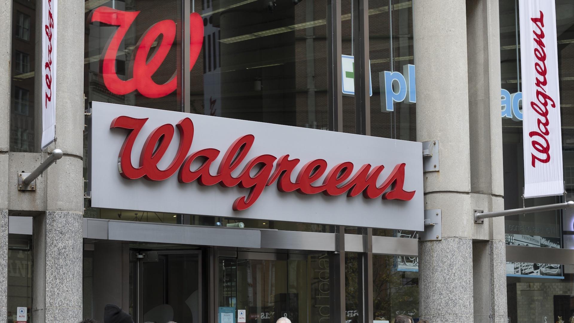 https://news.wttw.com/sites/default/files/styles/full/public/field/image/Walgreens_VillageMD_CityMD_Merger_22311567548122%20Cropped.jpg?itok=mxhdV9Ga