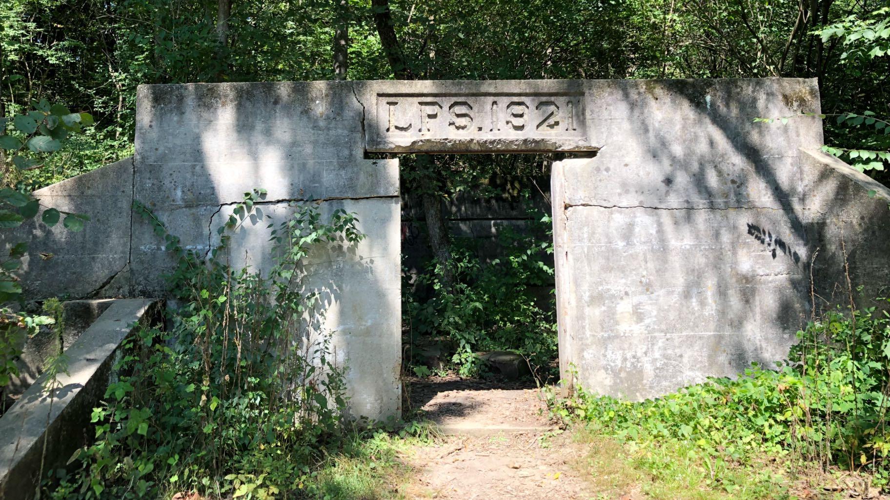 A piece of Lincoln Park's history can be found in Waterfall Glen Forest Preserve. (Patty Wetli / WTTW News)