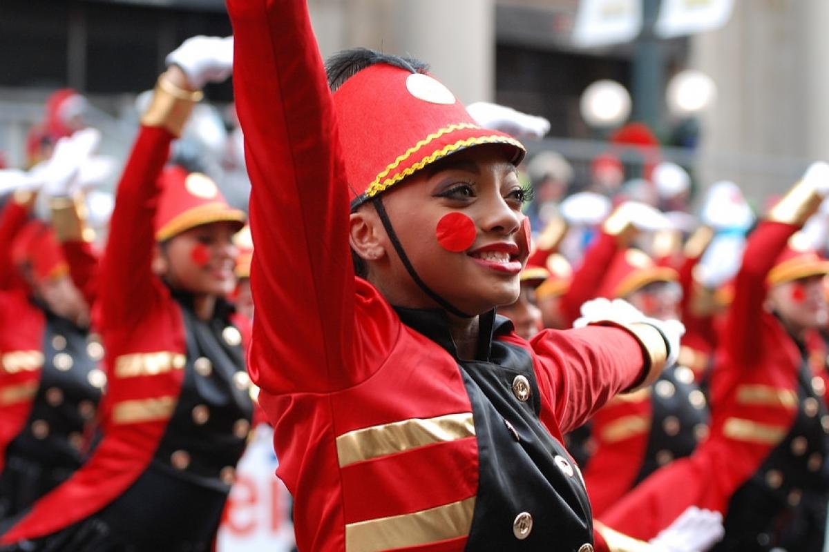 Cicero Christmas Parade 2022 10 Things To Do This Weekend: Nov. 25-28 | Chicago News | Wttw