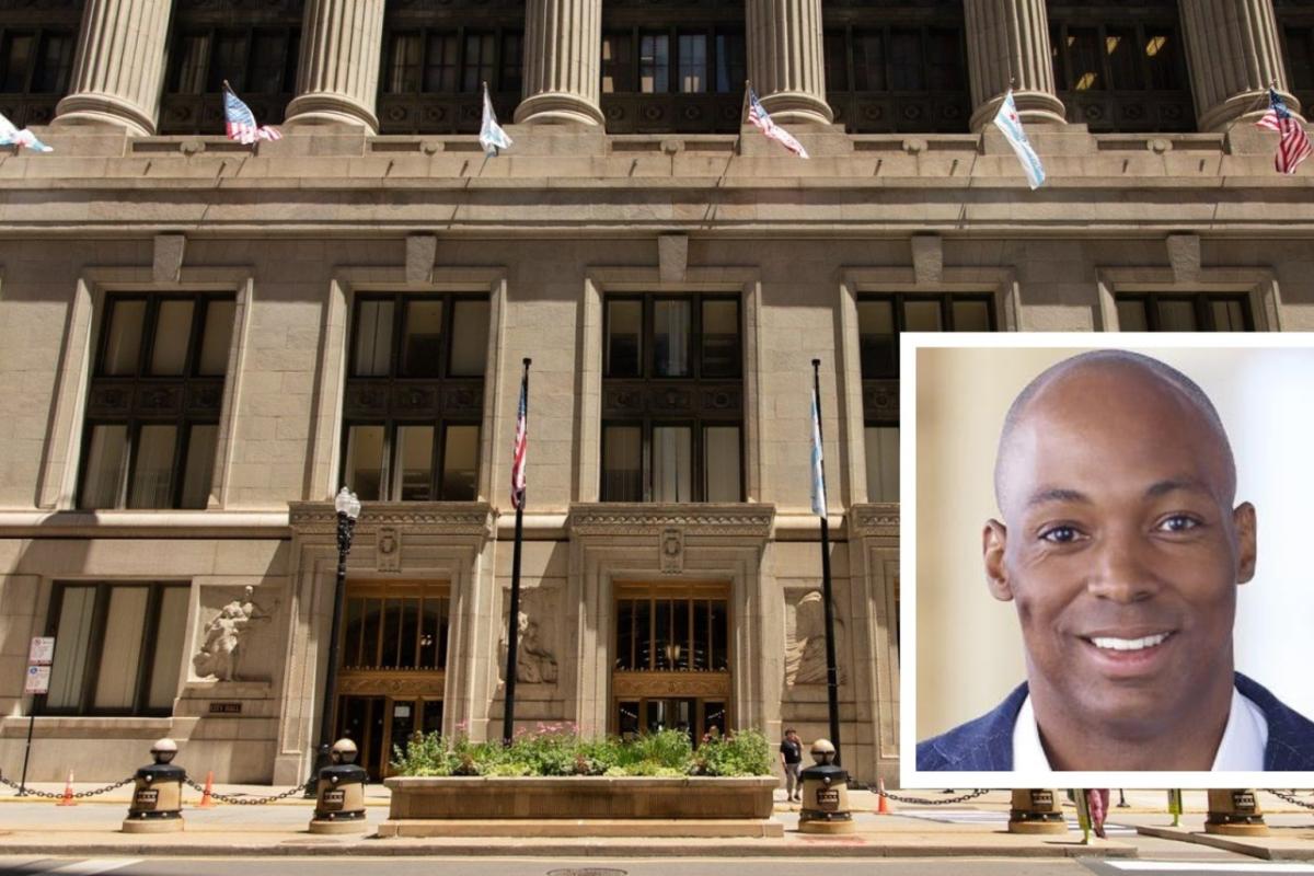 Background: Chicago City Hall is pictured in a file photo. (Michael Izquierdo / WTTW News) Inset: CHA Board Chairman Matthew Brewer (Courtesy of the Chicago Housing Authority)