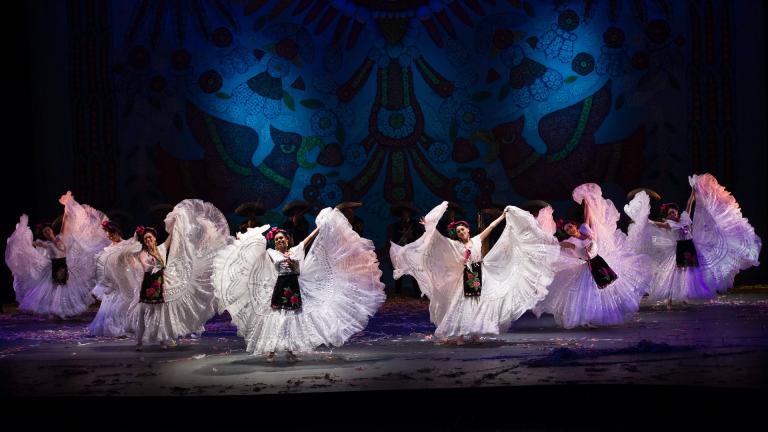 (Courtesy of Ballet Folklorico de Mexico de Amalia Hernandez)